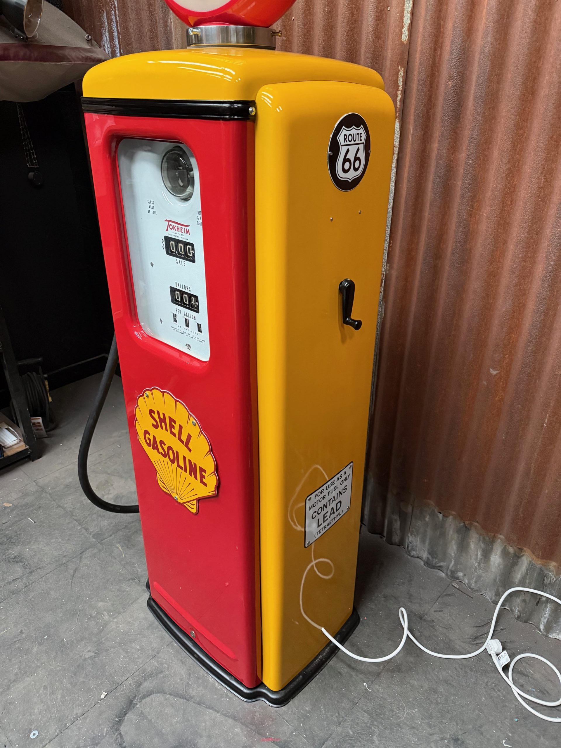 1948 Shell Tokheim T39 American gasoline pump restored