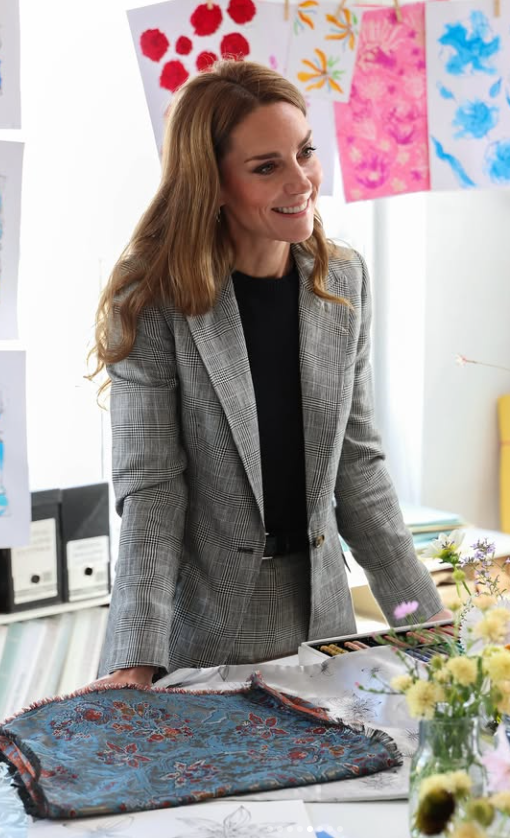 Kate, poder textil en traje