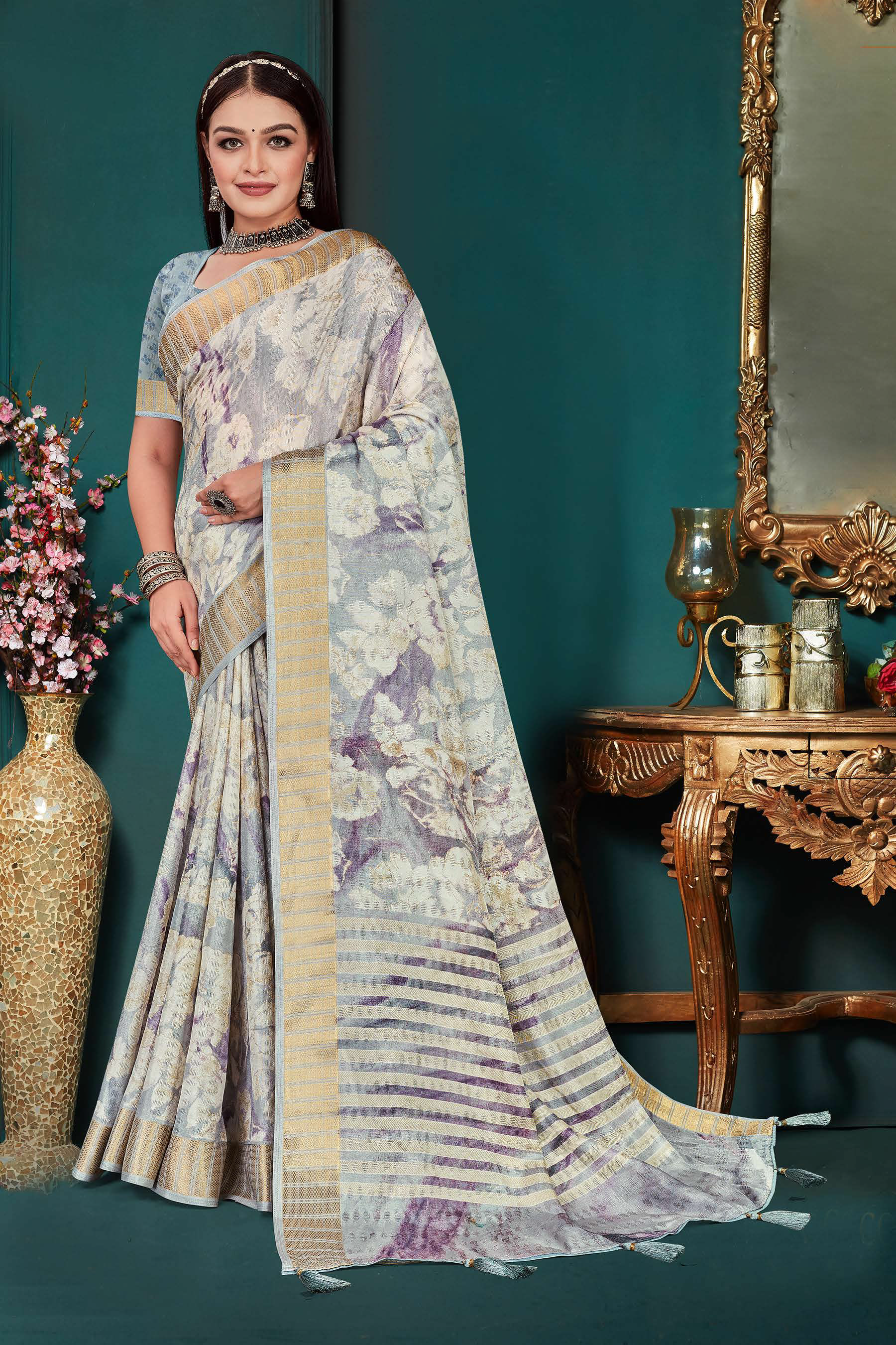 SAREE-MANNAT