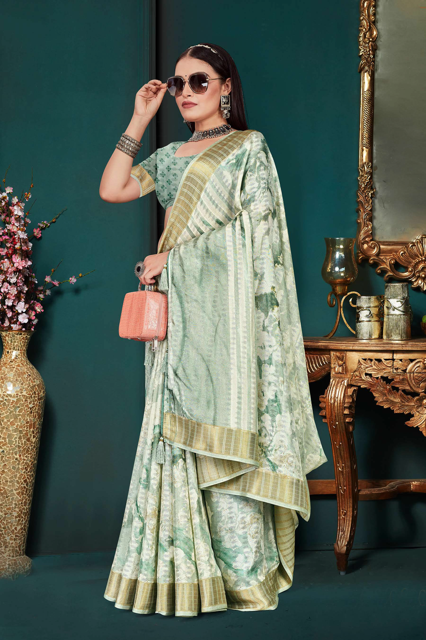 SAREE-MANNAT