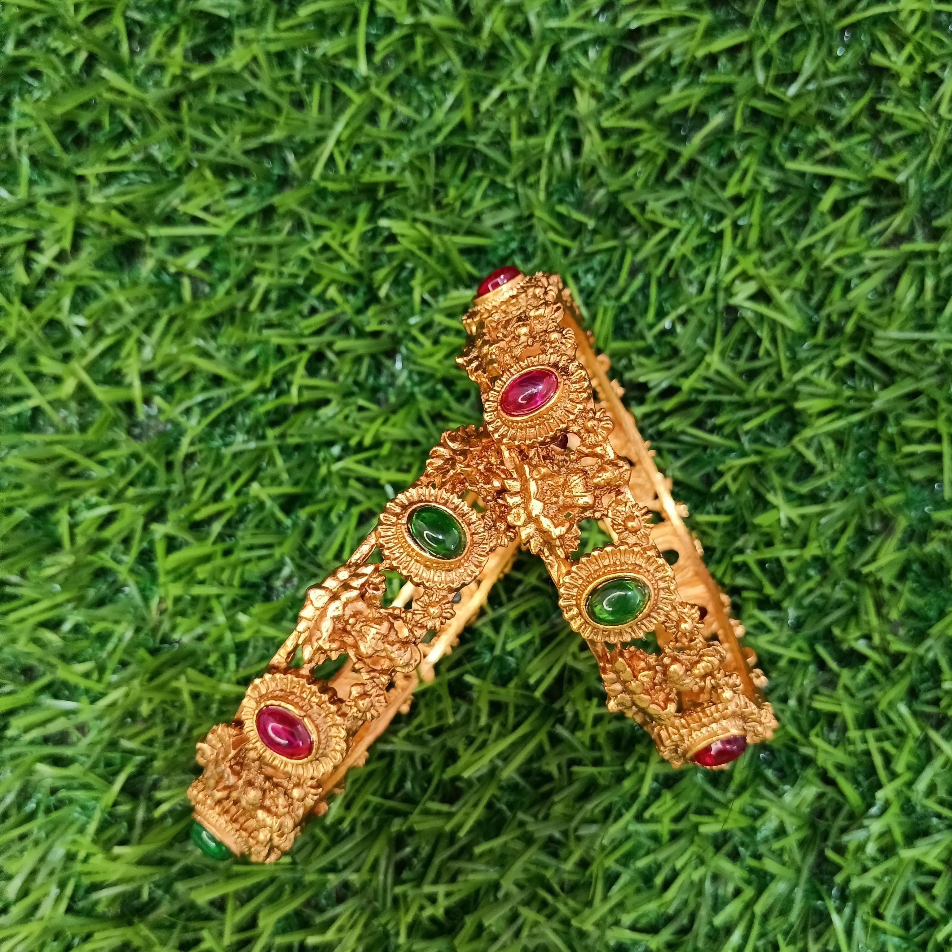 ✨ Traditional Antique Bangles Size 2x8