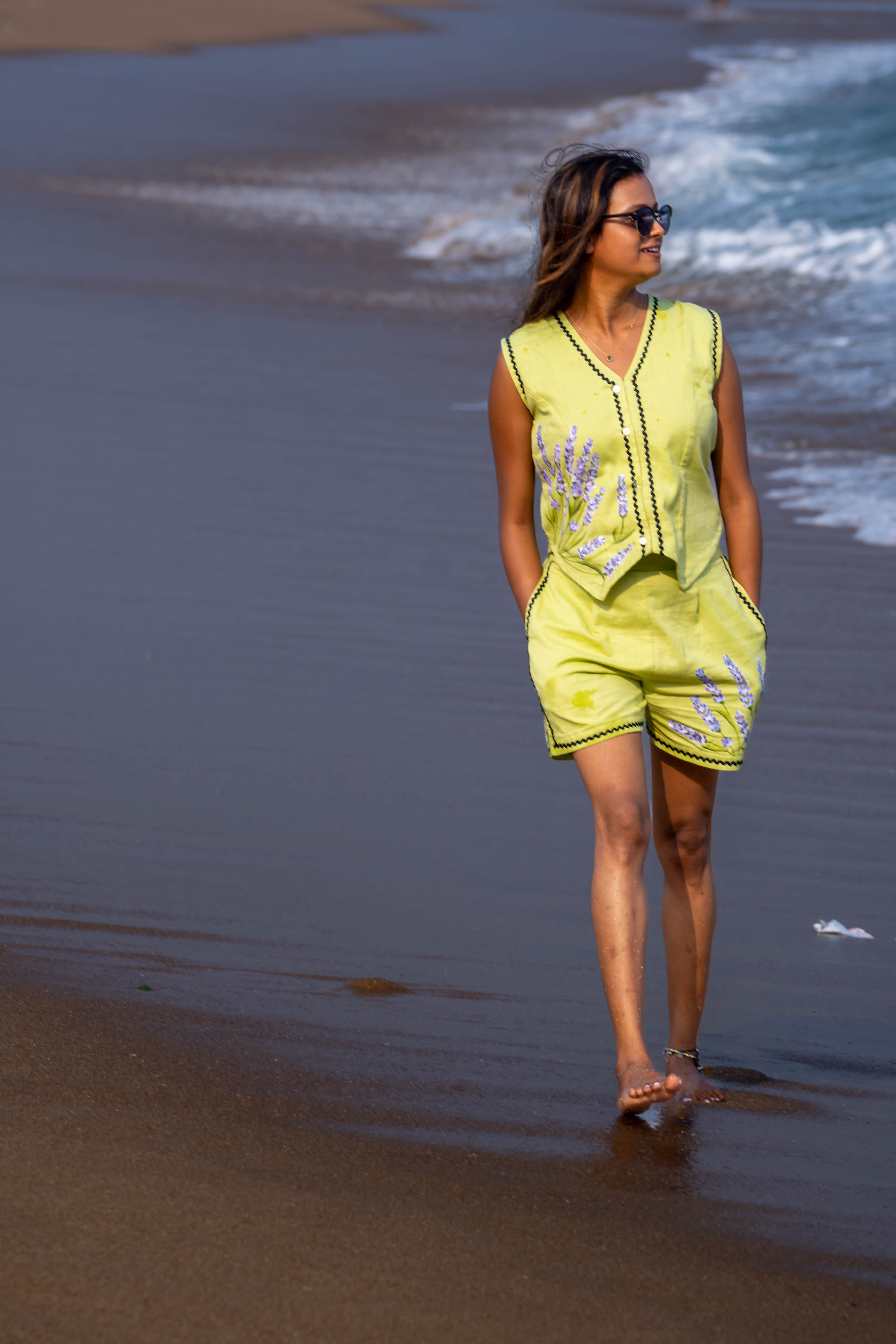 Greenish Beige Summer Outfit