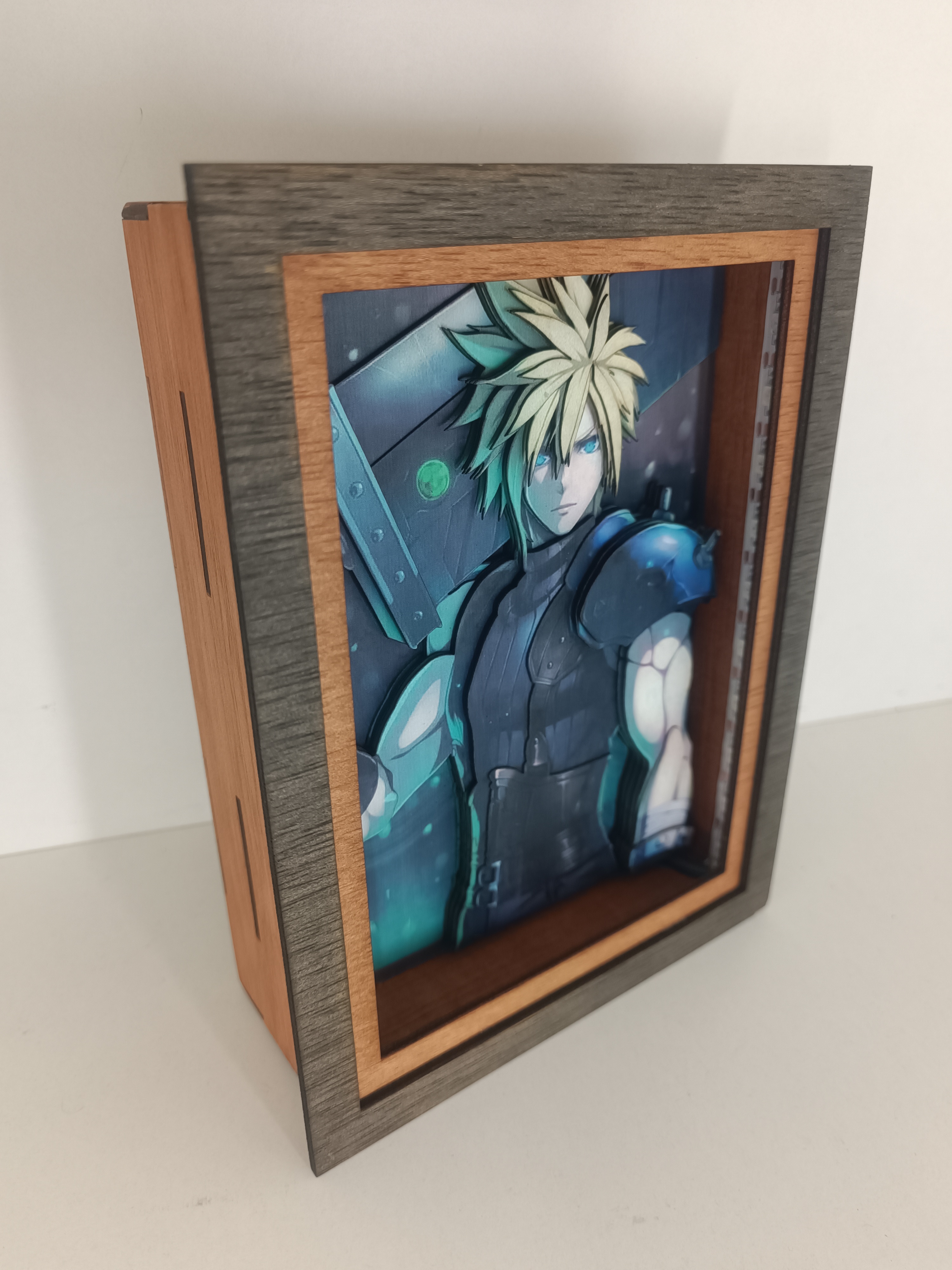 Lámpara Final Fantasy Cloud Strife