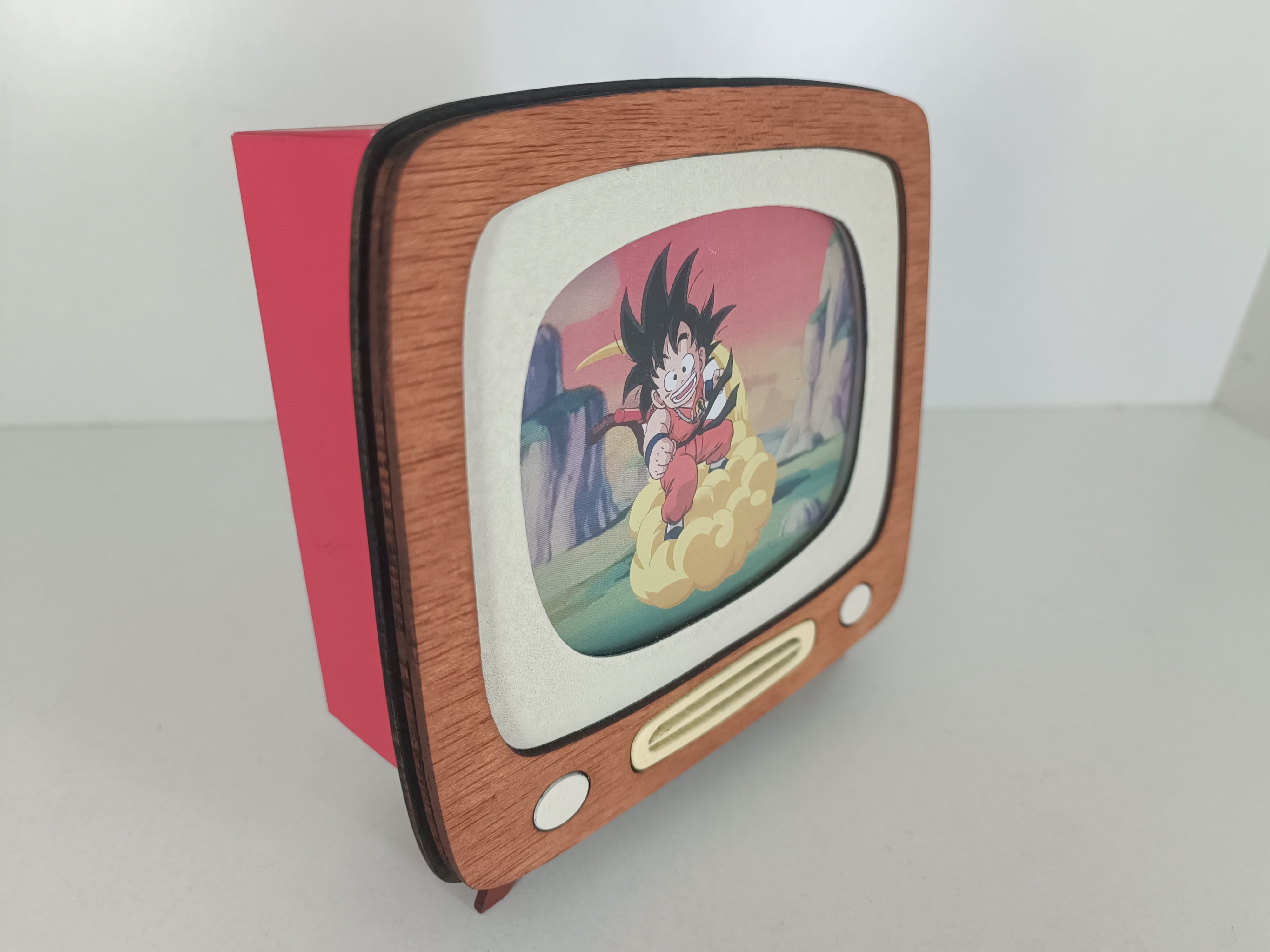 Lámpara TV Goku (Dragon Ball)