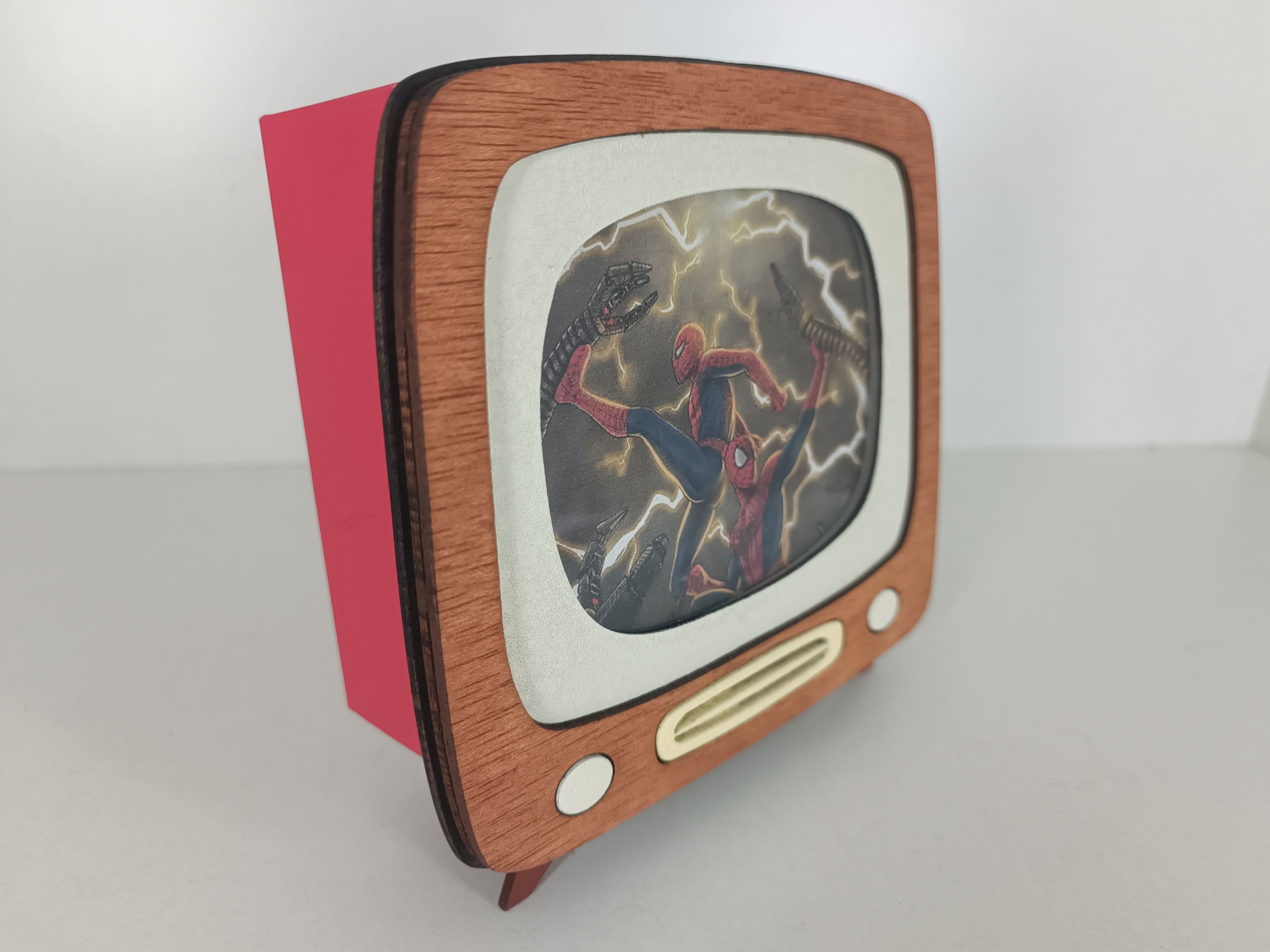 Lámpara TV Spiderman (Marvel)