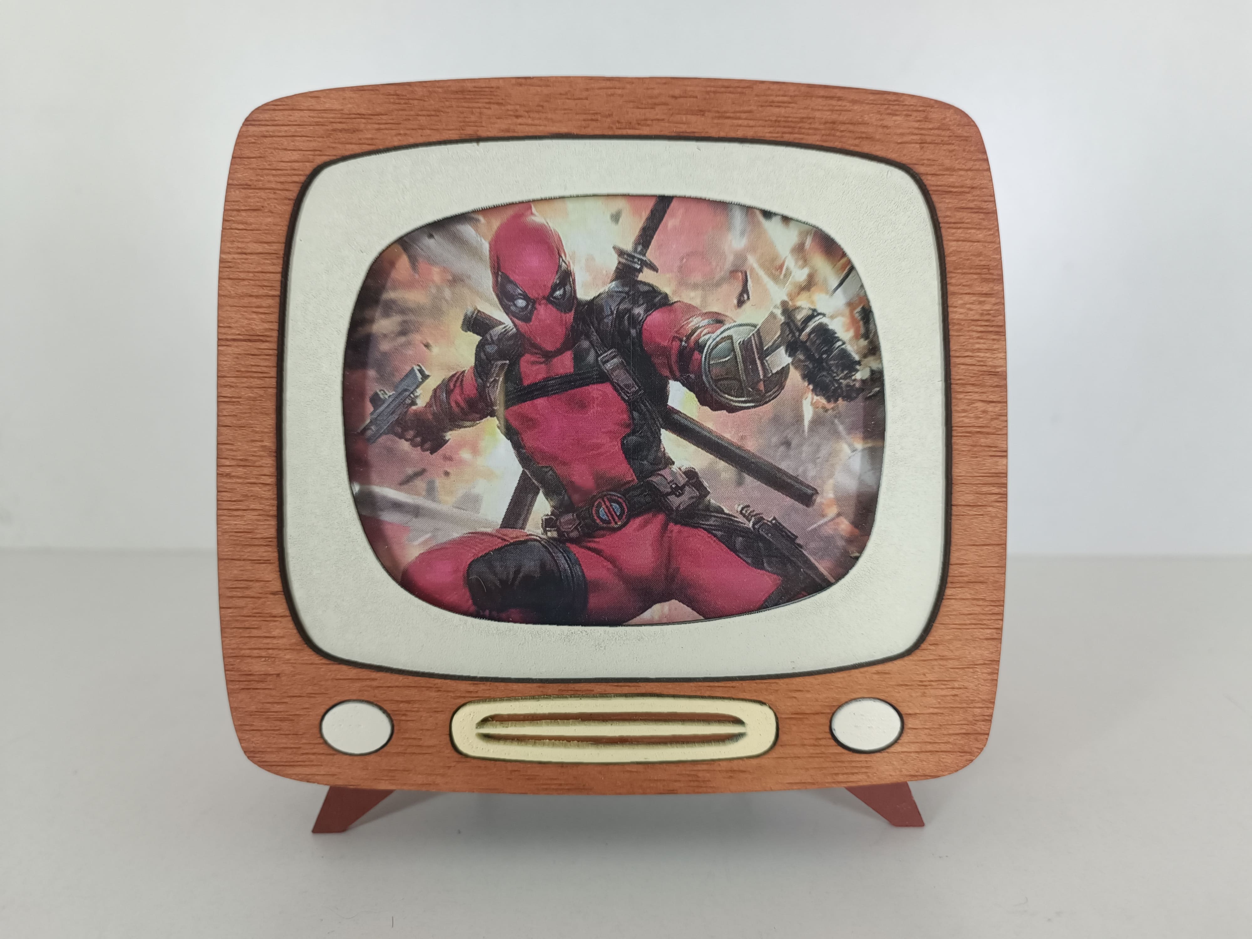 Lámpara TV Deadpool Masacre (Marvel)