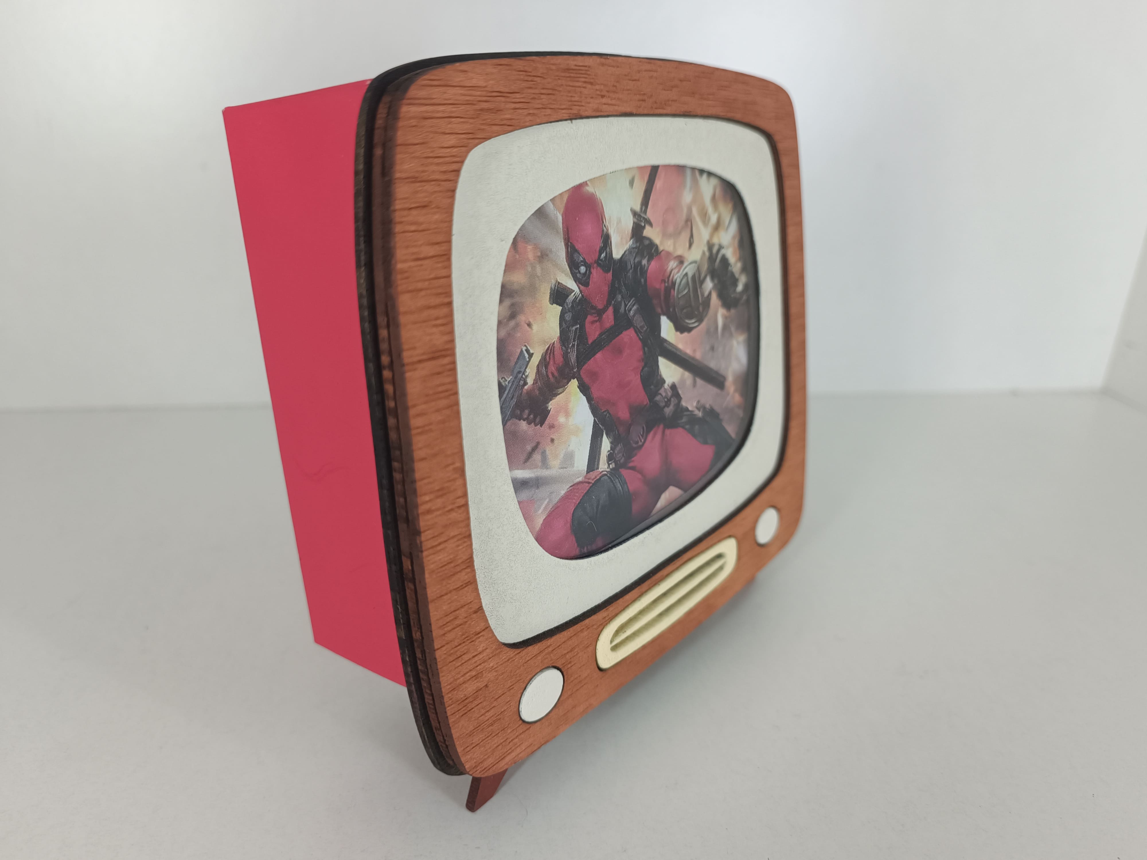 Lámpara TV Deadpool Masacre (Marvel)