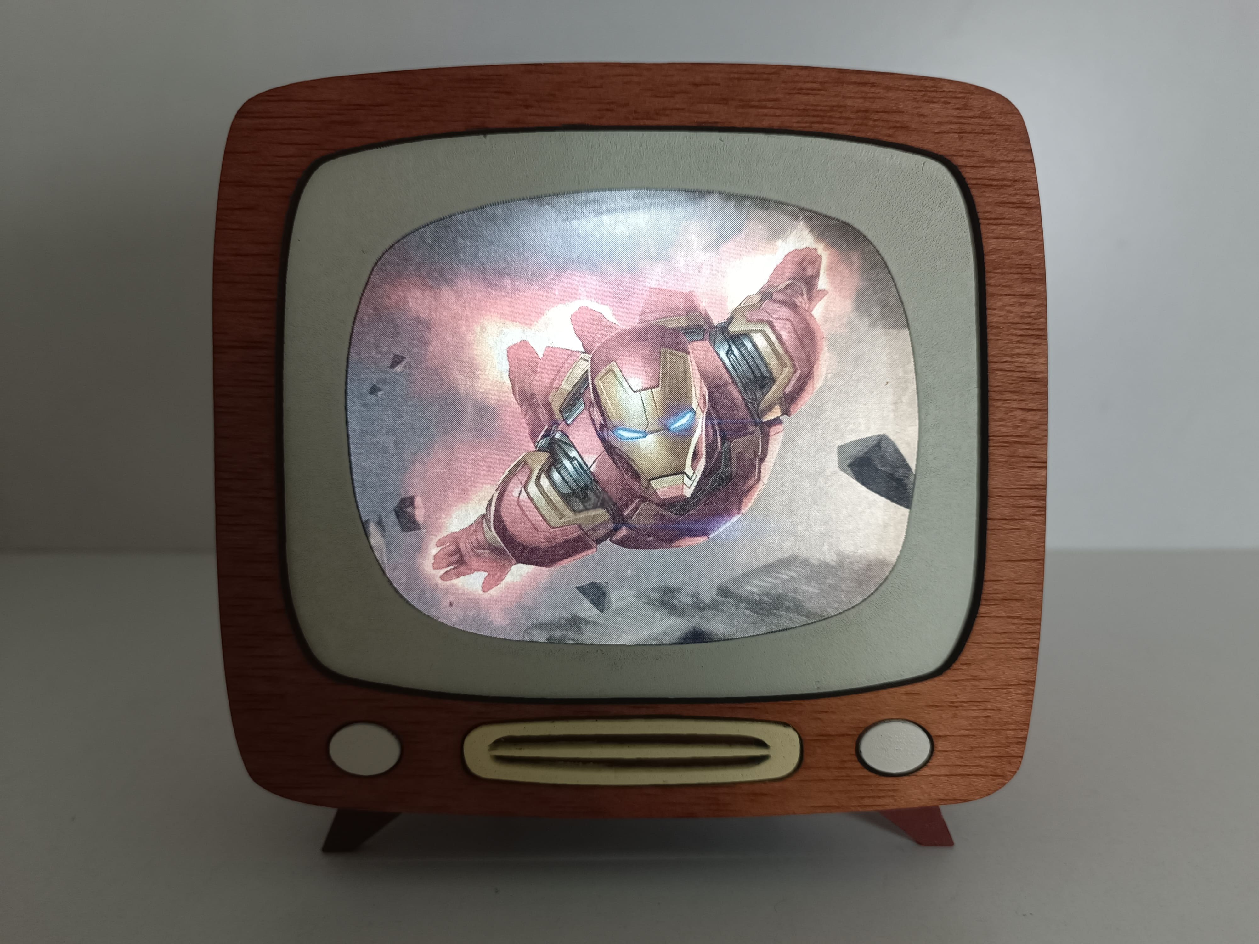Lámpara TV Ironman Tony Stark (Marvel)