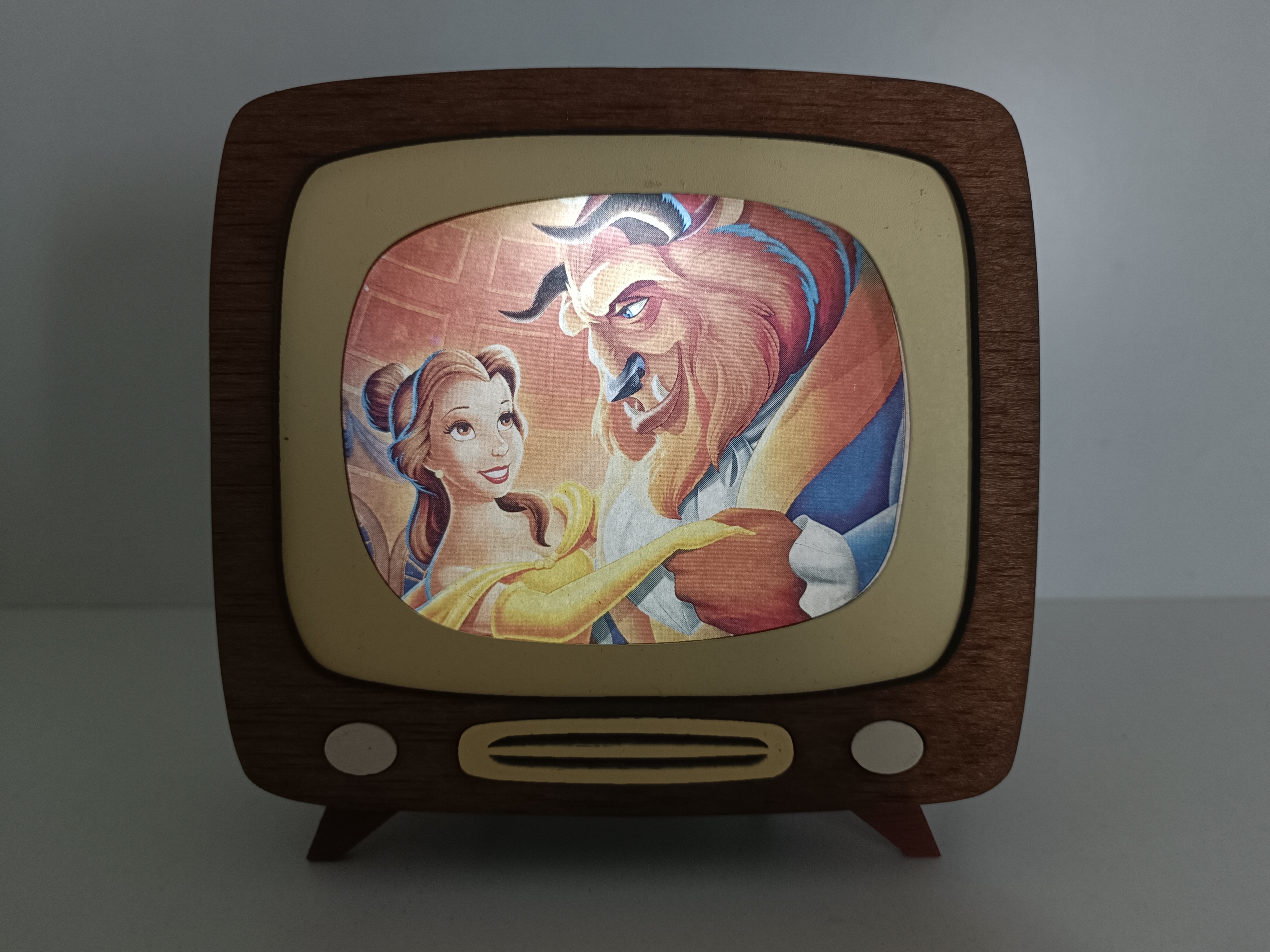 Lámpara TV La Bella y la Bestia
