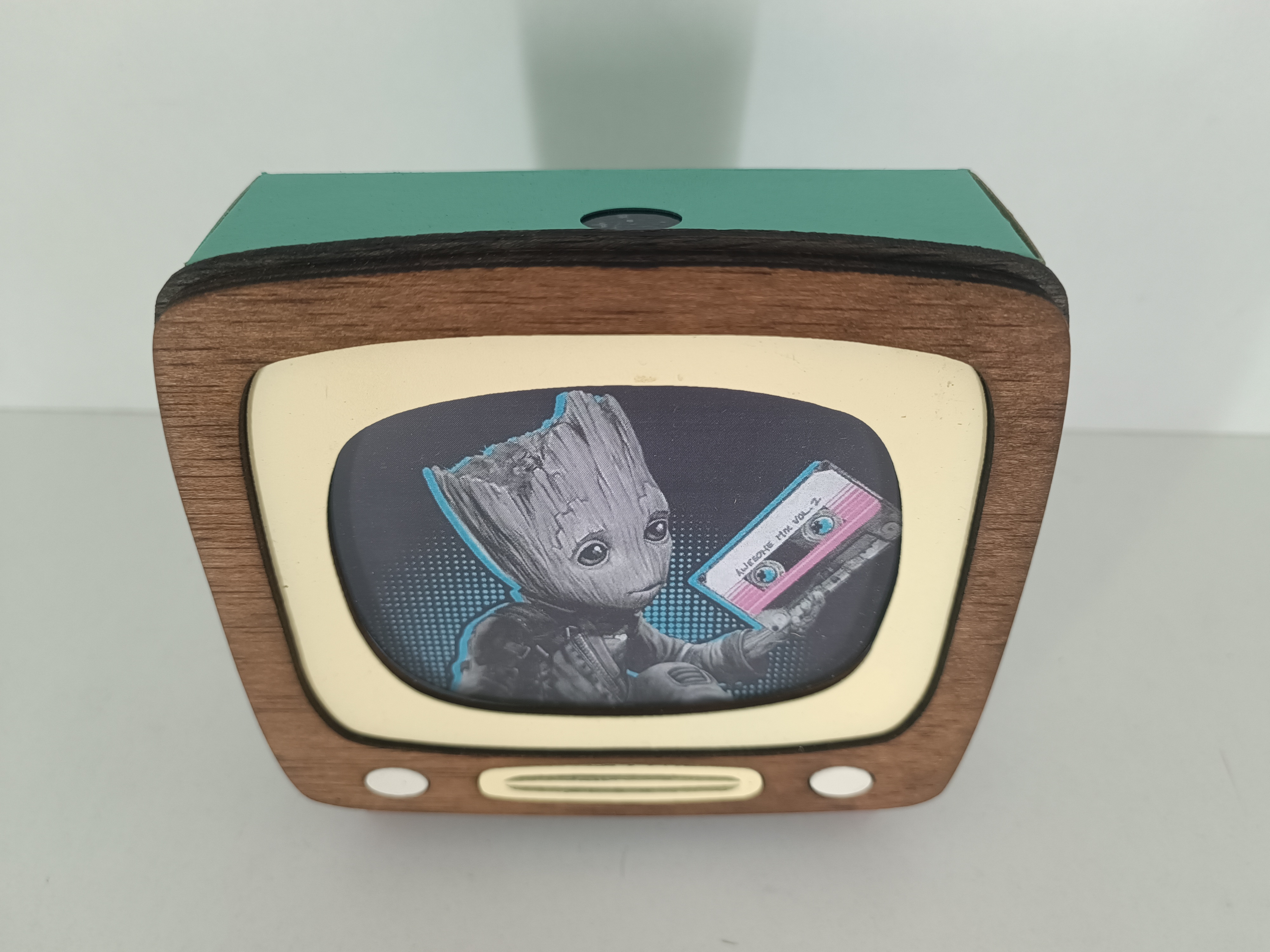 Lámpara TV Groot (Guardianes de la Galaxia)