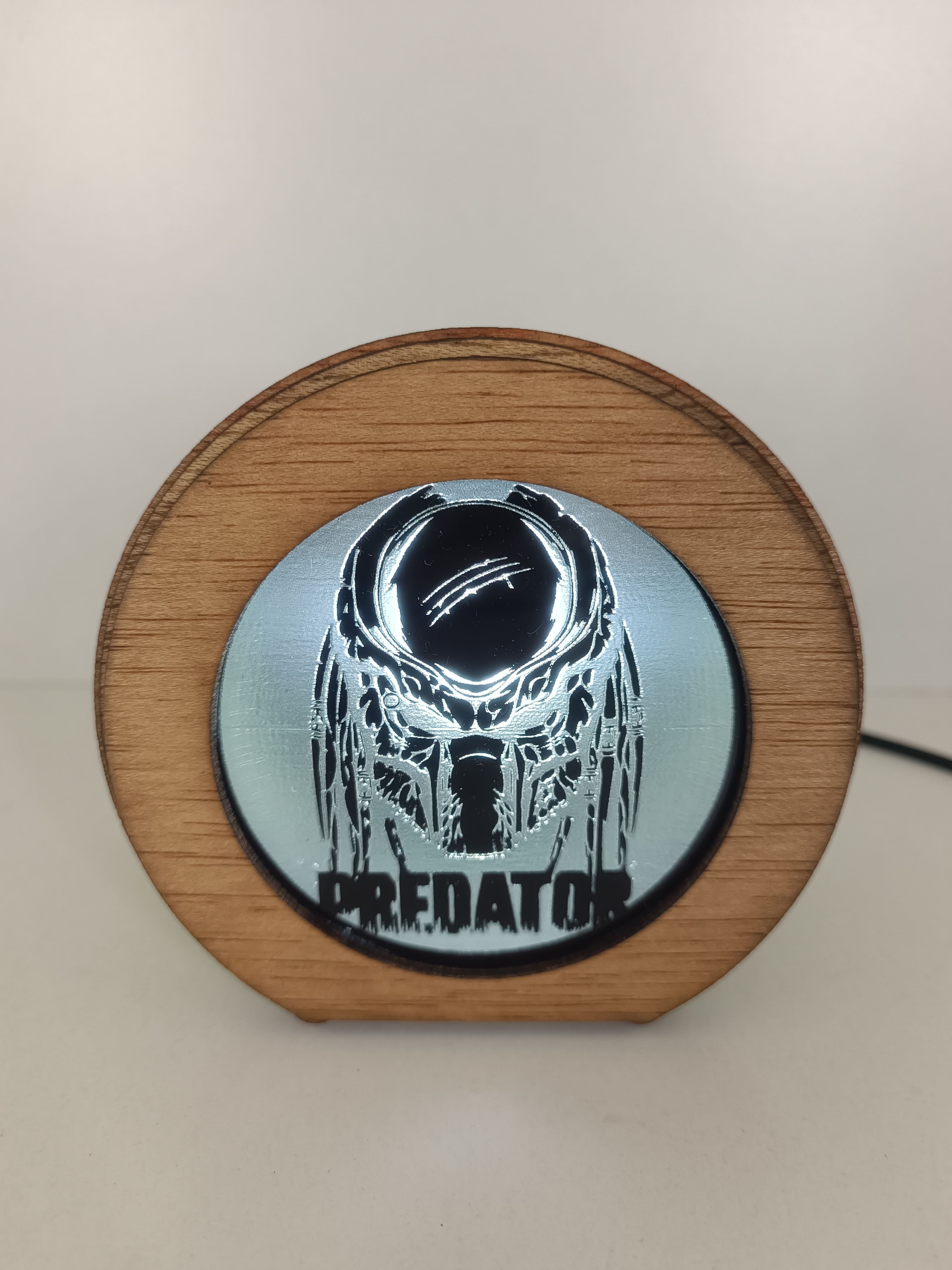 Lámpara Casita Predator (Depredador)