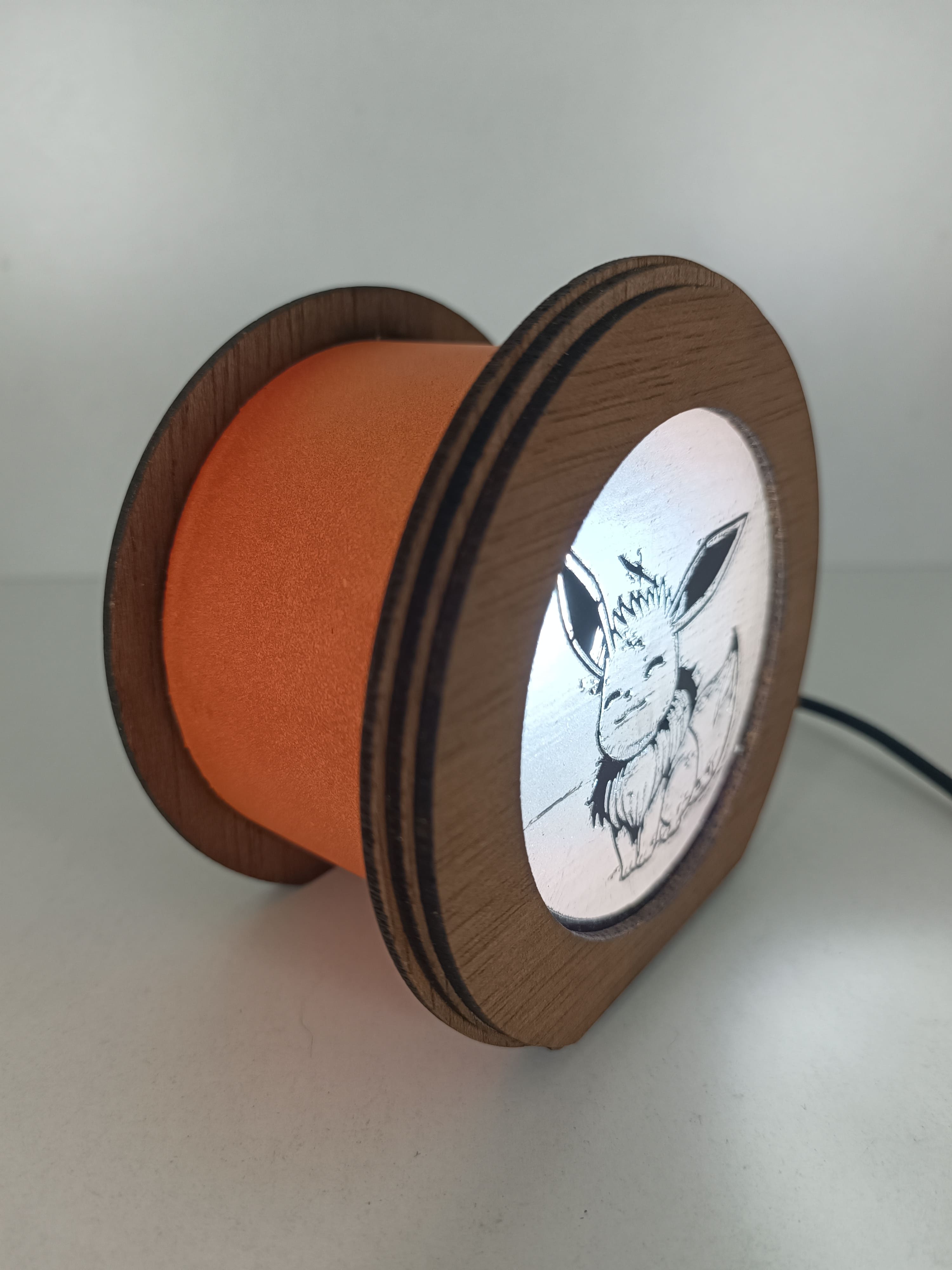 Lámpara Casita Eevee (Pokémon)