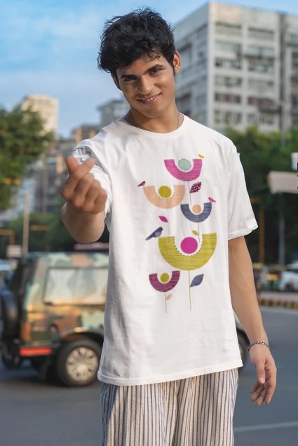 Summer White Birdbath - Unisex T-shirt