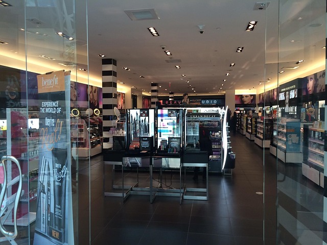 Large retail stores (5,000+ sq. ft.)