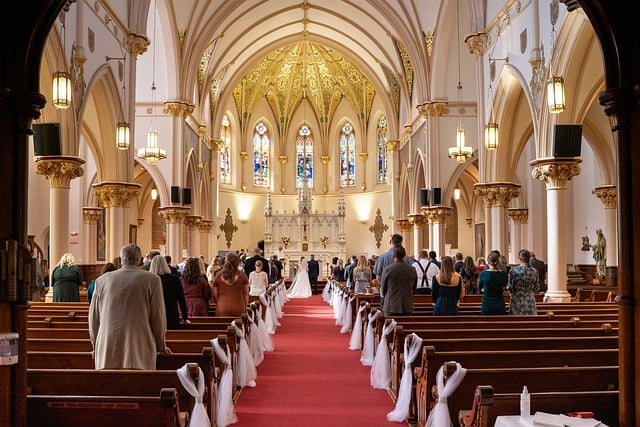 Medium-sized church & other  religious institution  (2,000–5,000 sq. ft.)