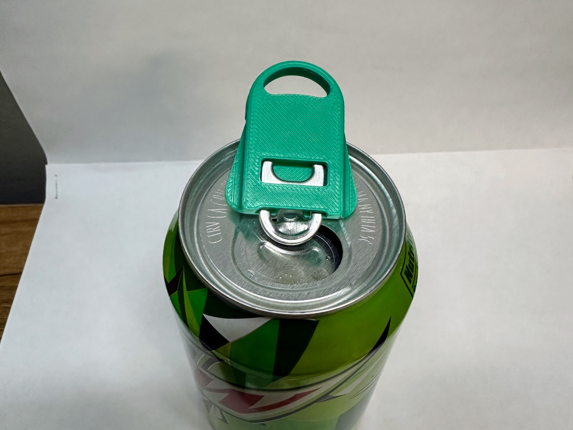 Beer Soda Can Opener & Lid Saver Cap & Keychain