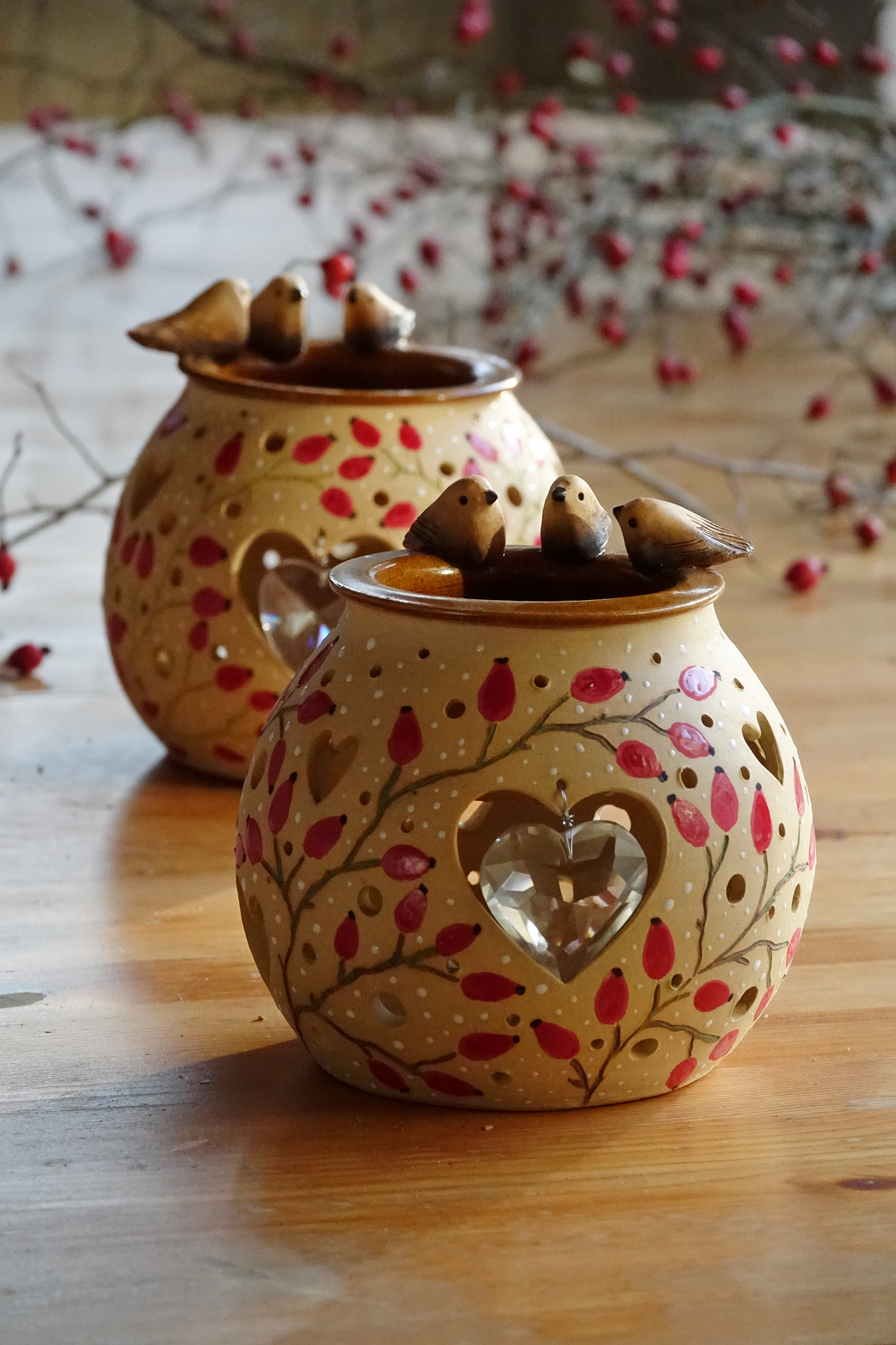 Ptáčci v šípkovém keři