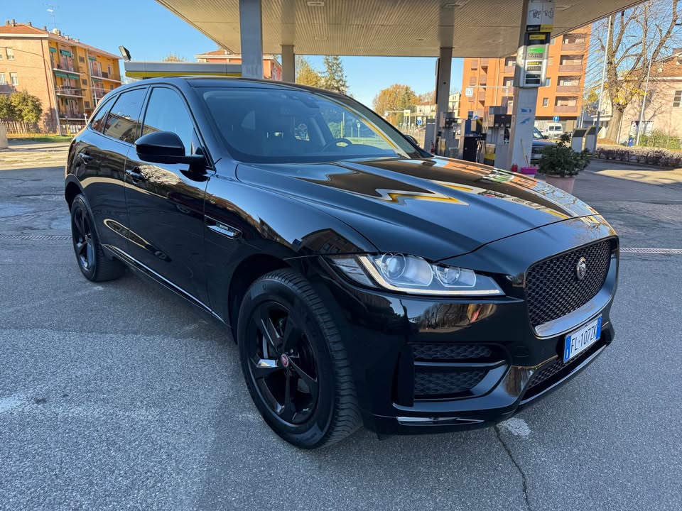 Jaguar type F 2017