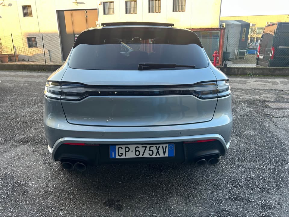 Porsche Macan 2022