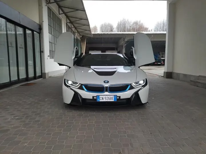 BMW i8 2019