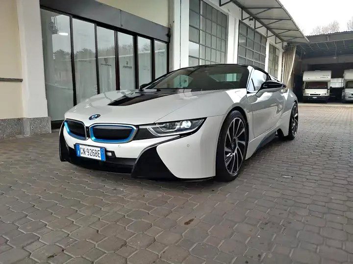 BMW i8 2019