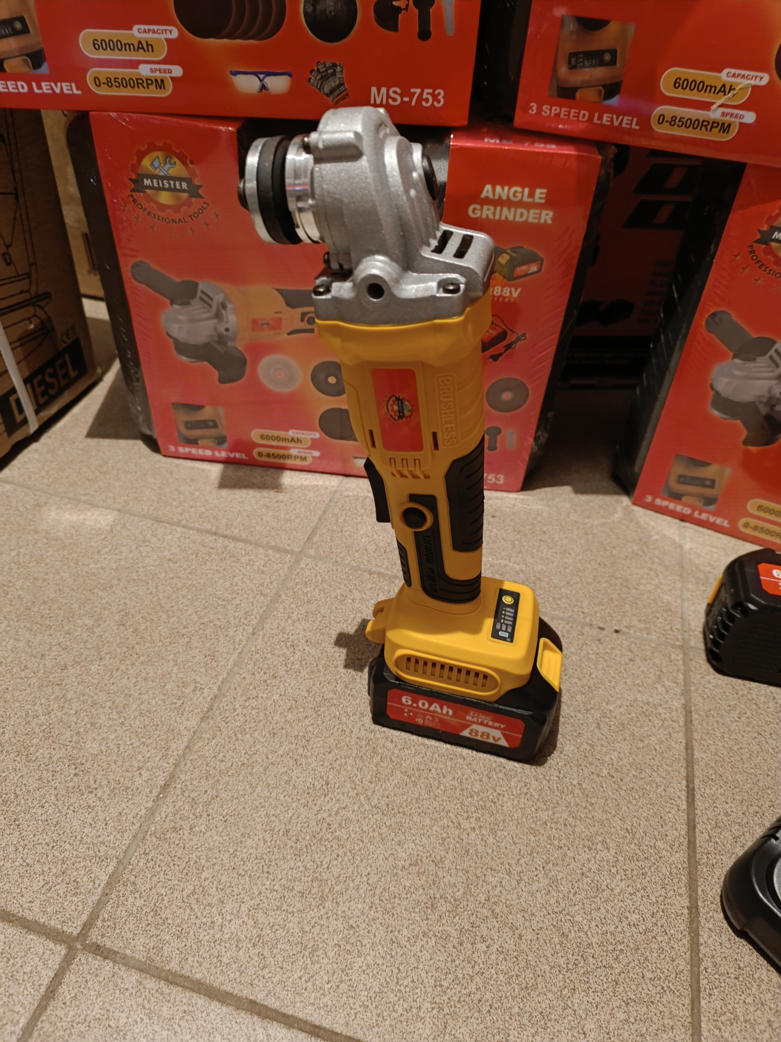 Akumuliatorinis kampinis šlifuoklis MEISTER MS_754