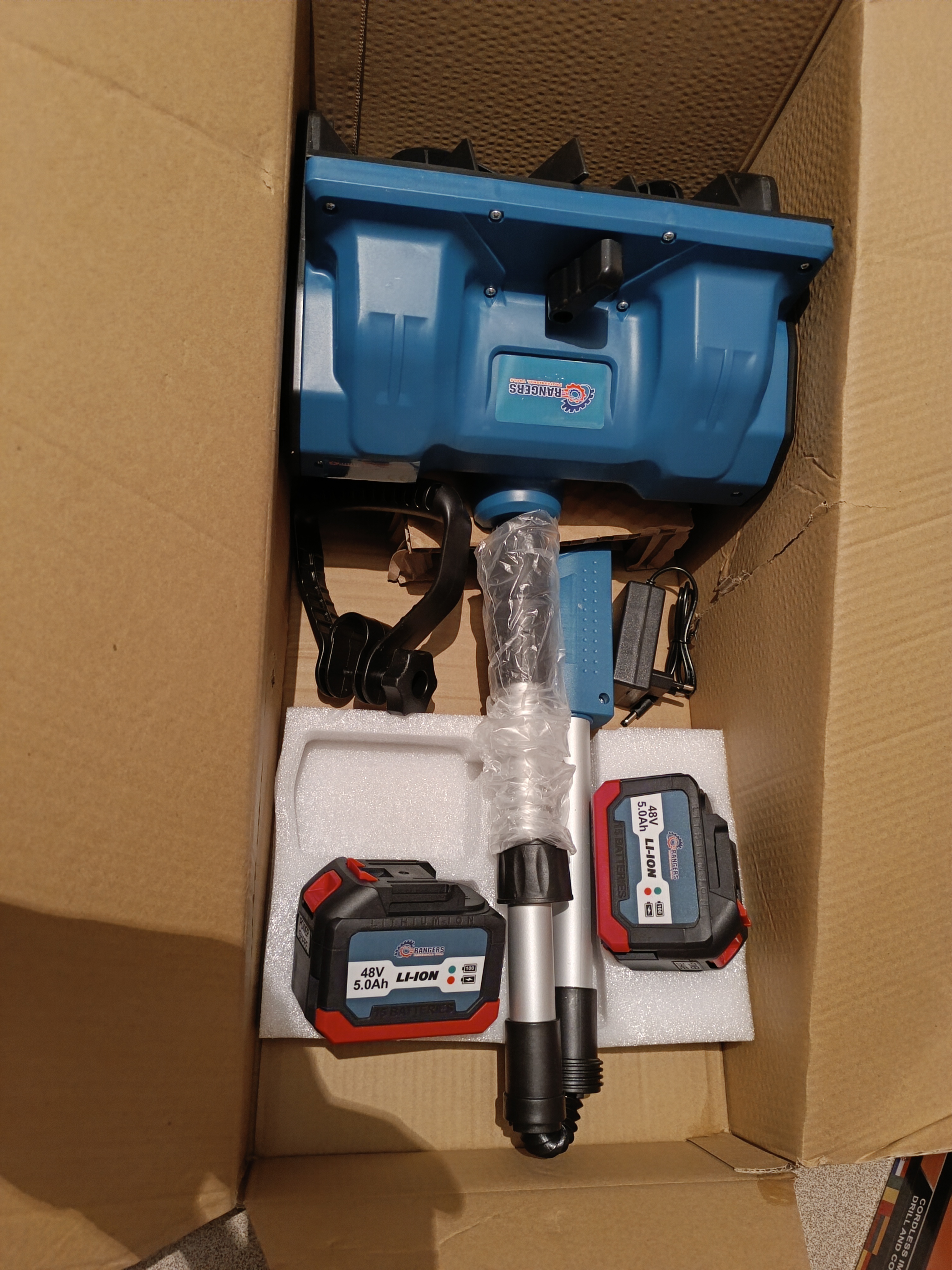 Akumuliatorinis sniego valytuvas RANGERS