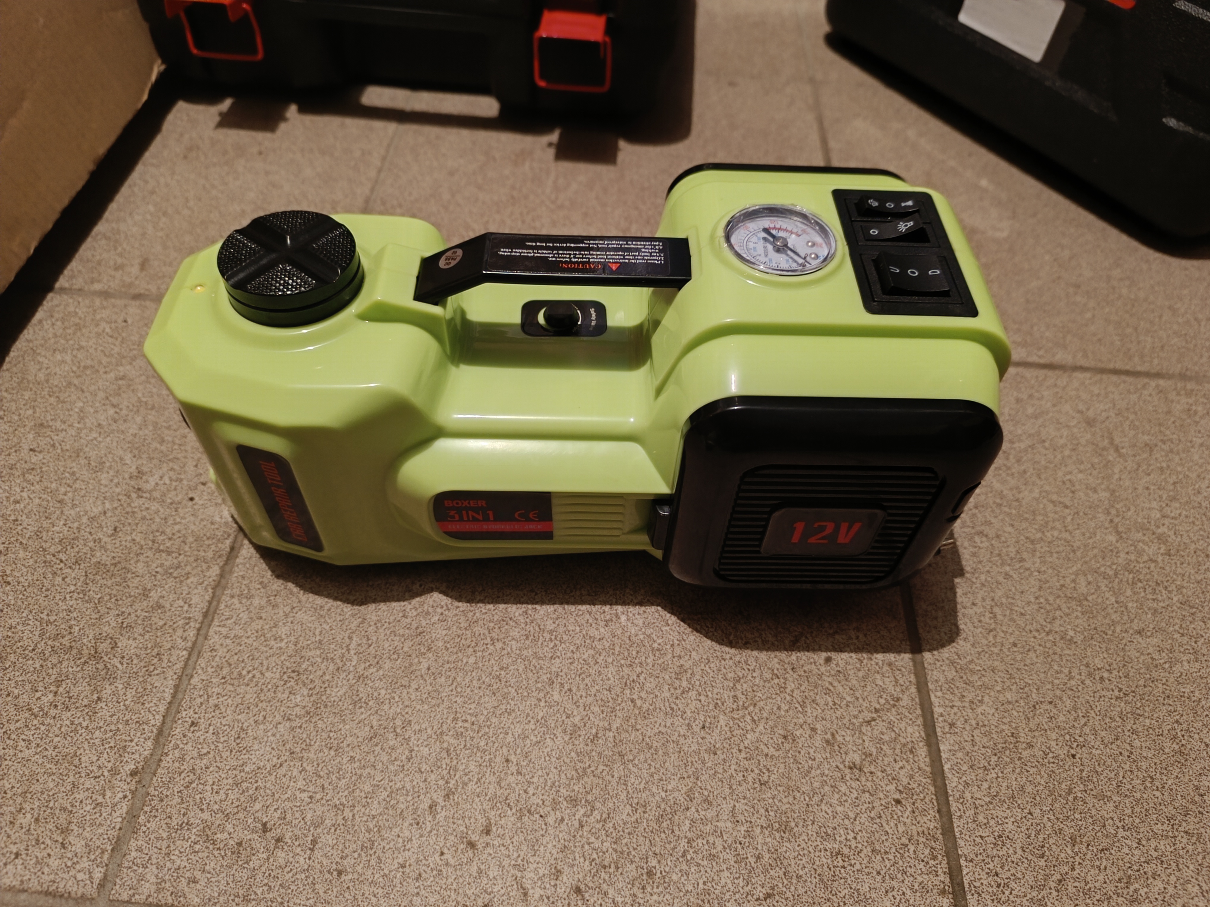 Elektrinis 12V hidraulinis domkratas 5Ton. 3in1