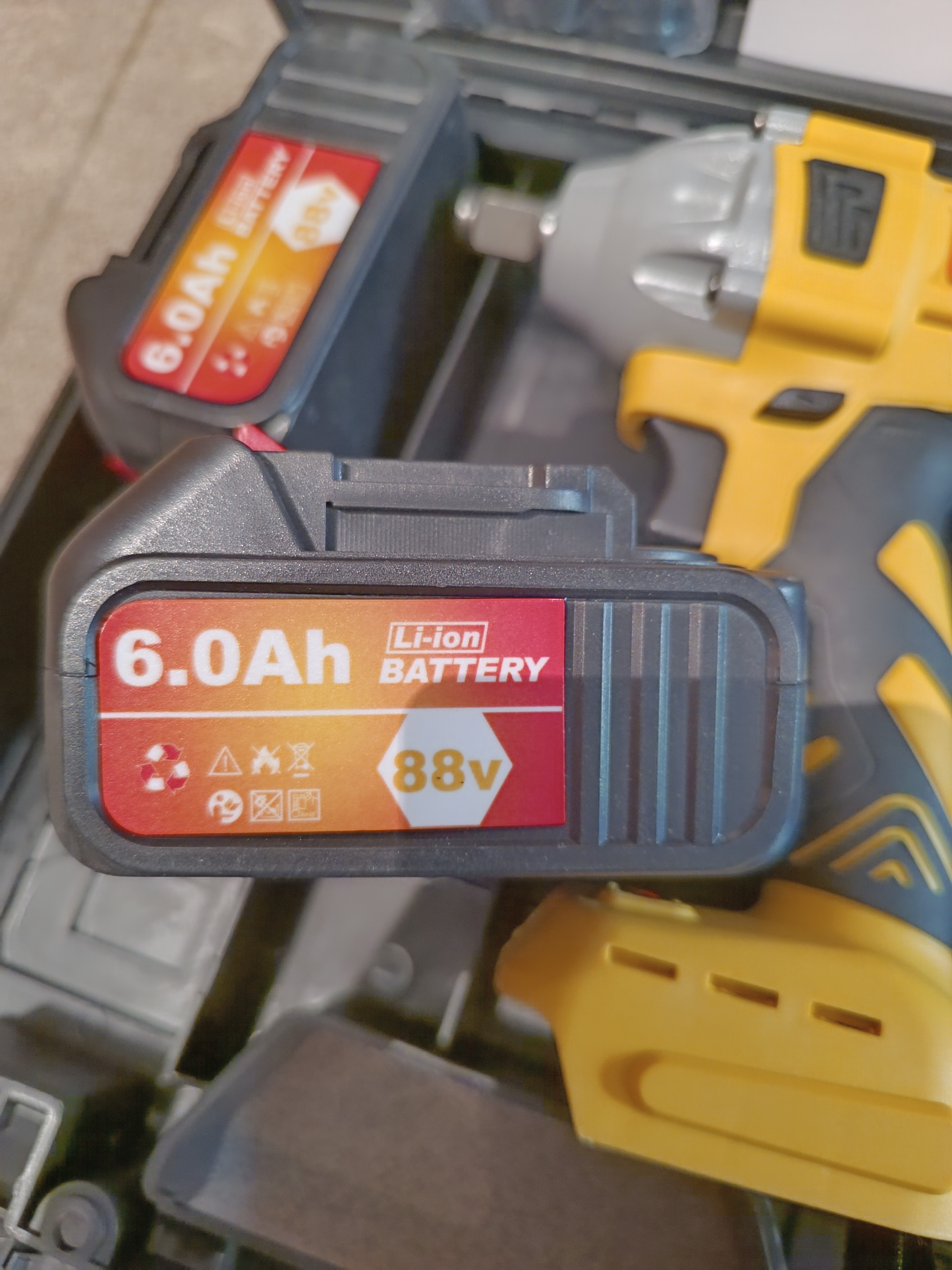 Akumuliatorinis smūginis veržliasūkis MEISTER MS-752  88V 6Ah