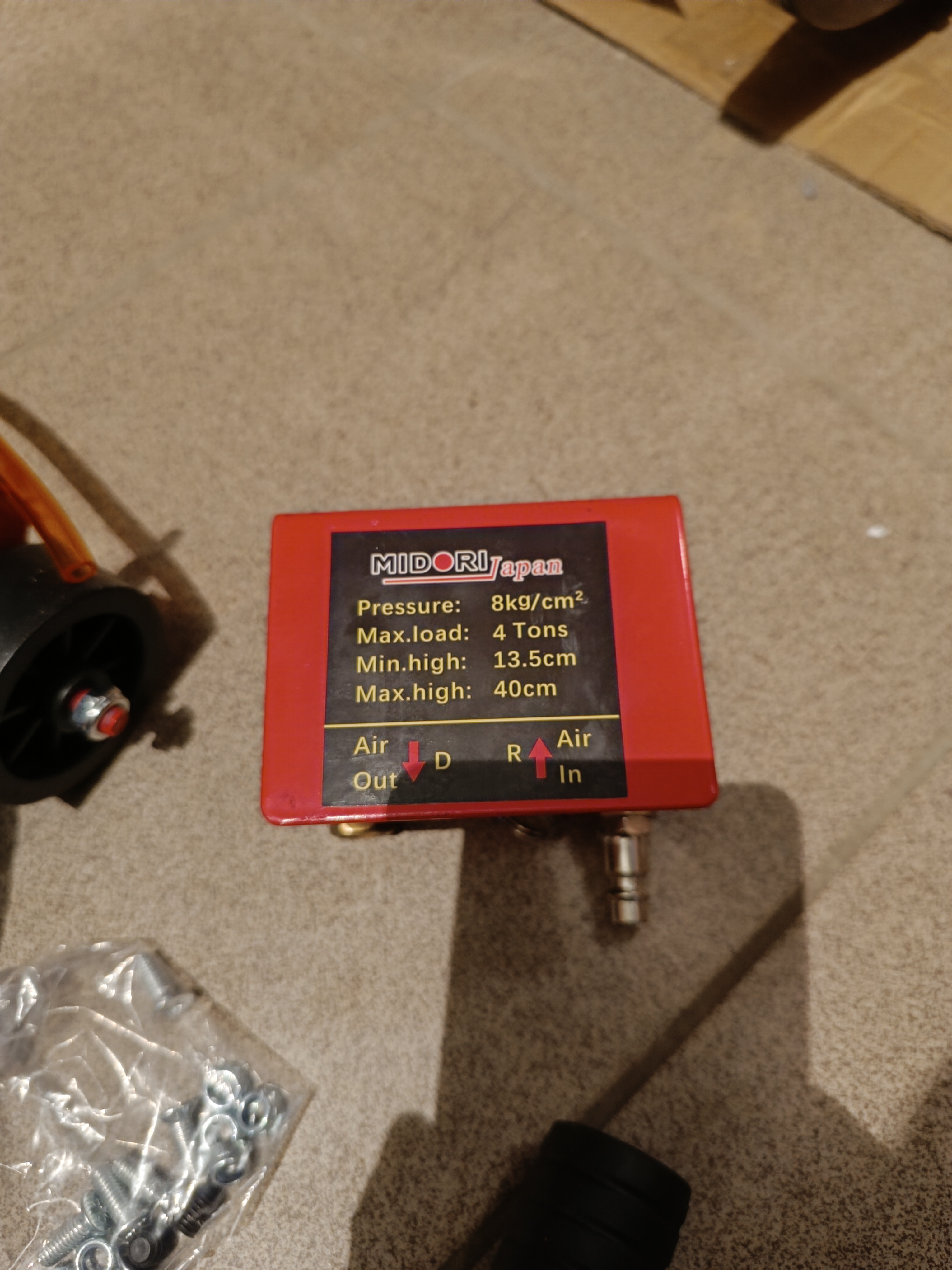 Pneumatinis domkratas 4t. Midori MJ-448