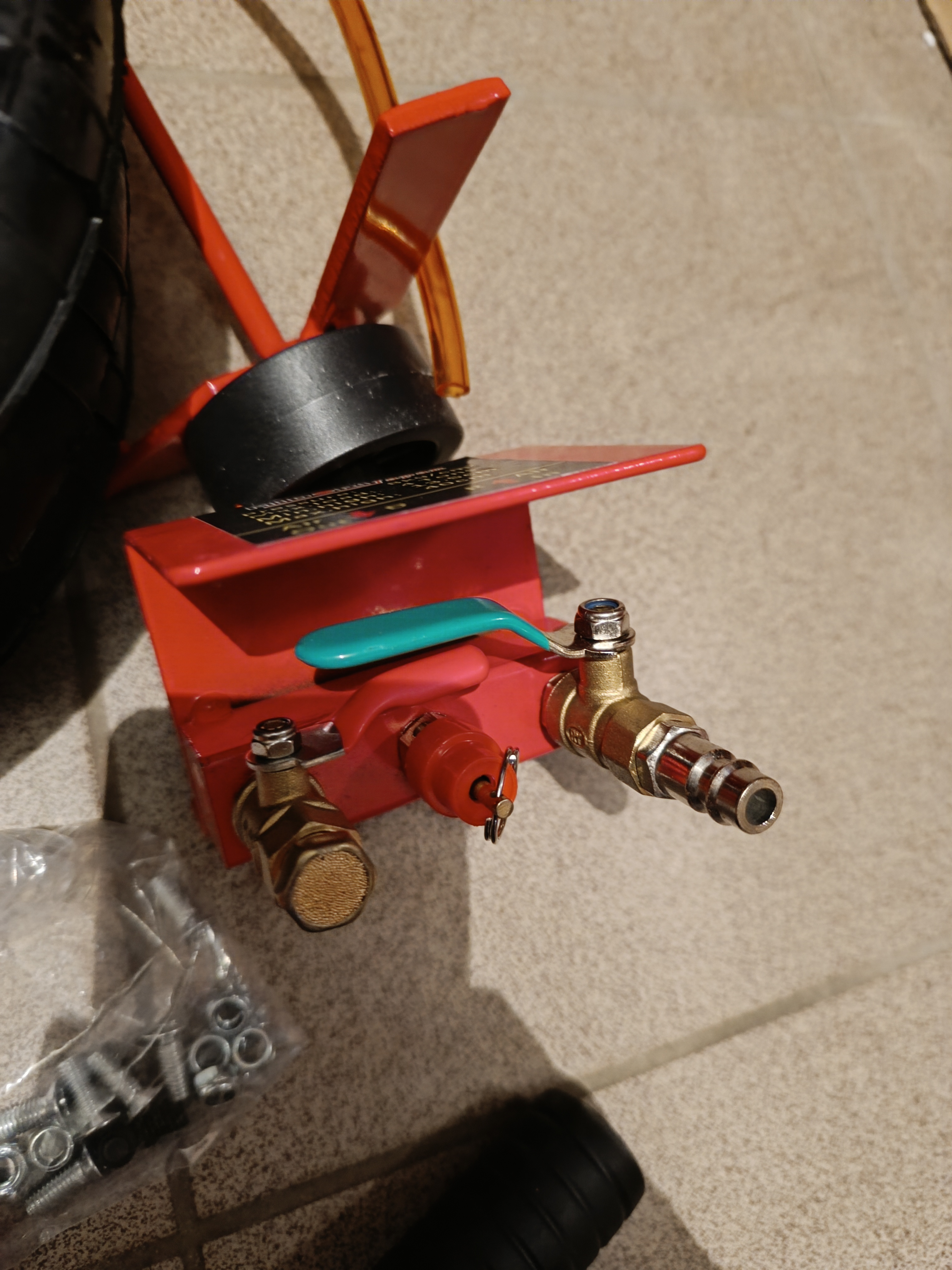 Pneumatinis domkratas 4t. Midori MJ-448