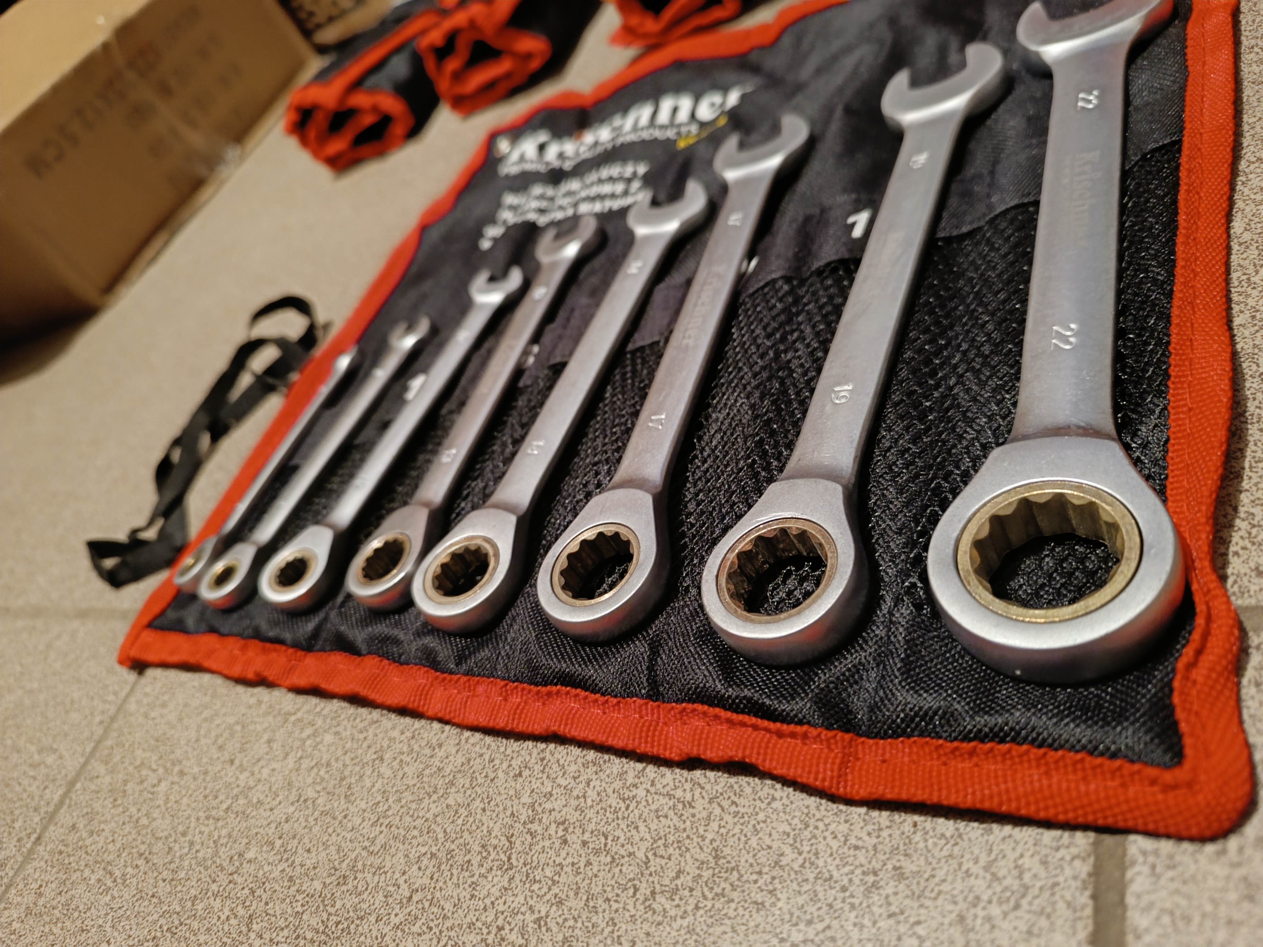 Kombinuotų raktų su terkšlė KRISCHNER 6-22mm 8vnt.