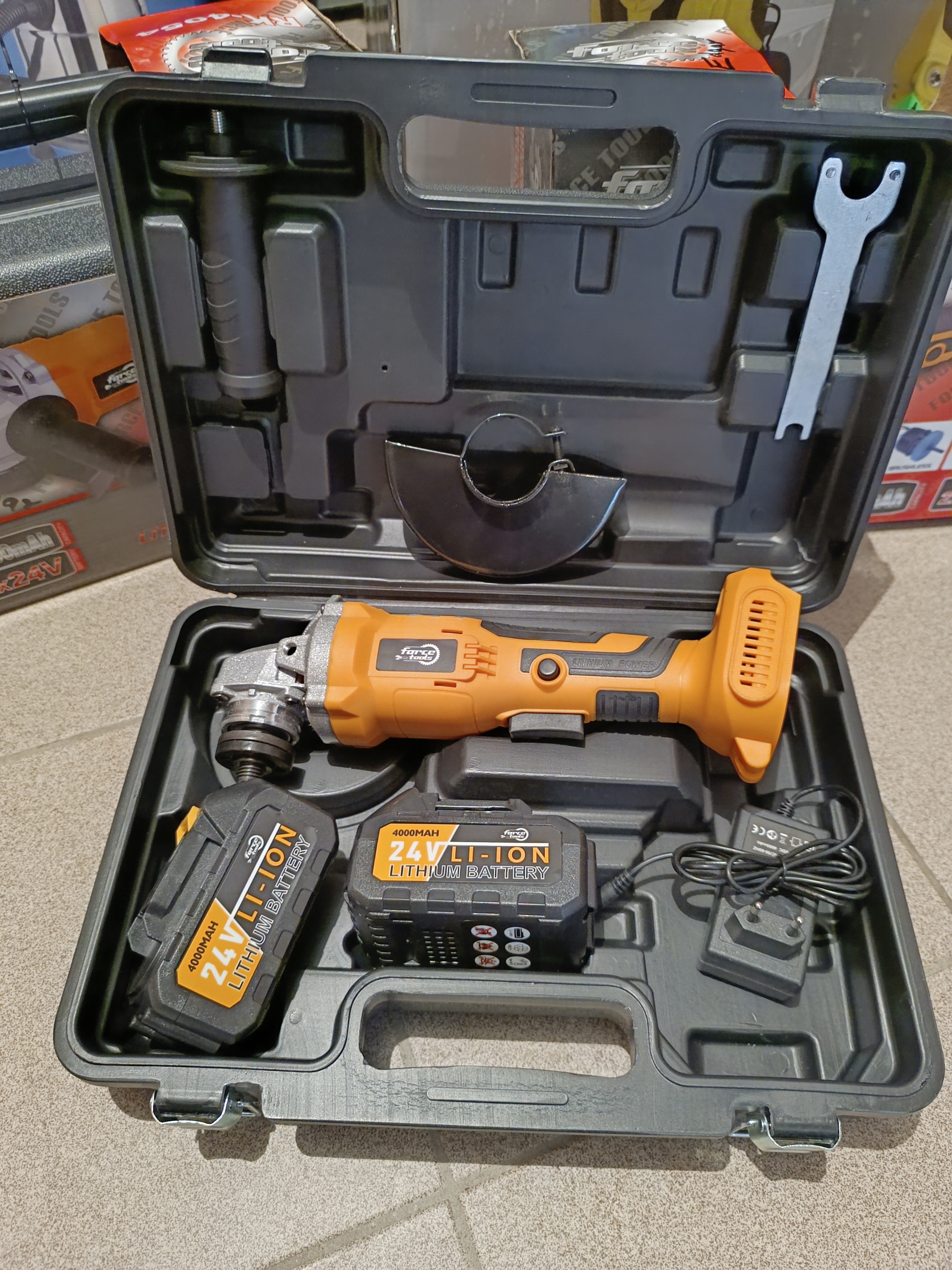Akumuliatorinis kampinis šlifuoklis 24V 4.0Ah Force tools RK-4054
