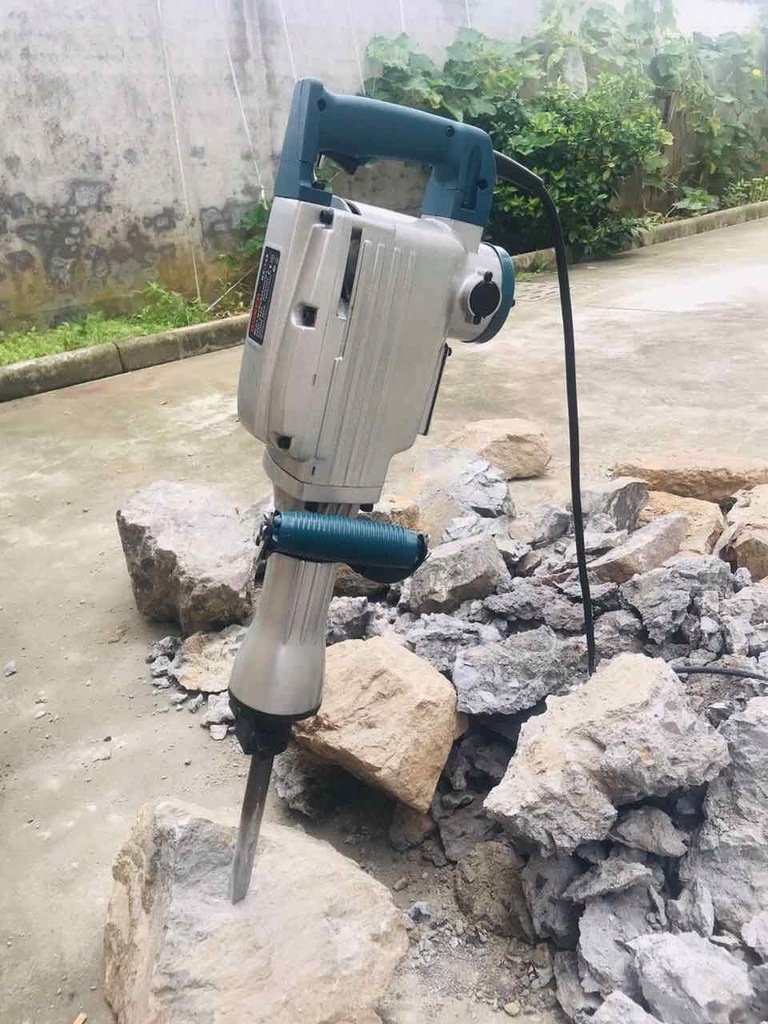 Perforatorius-Atskėlimo plaktukas 3200W BOXER BX-159