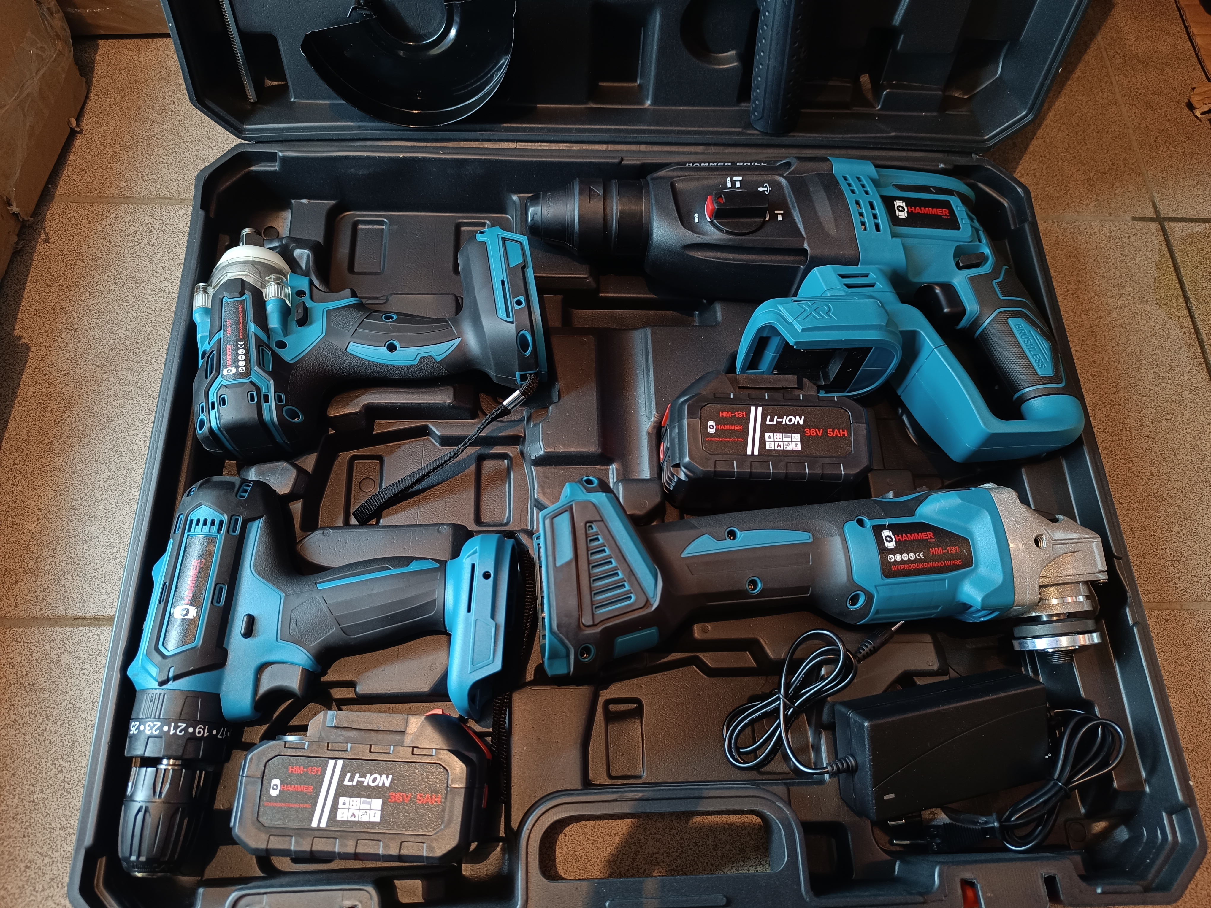 Akumuliatoriniu įrankių komplektas 4in1 HAMMER HM-131