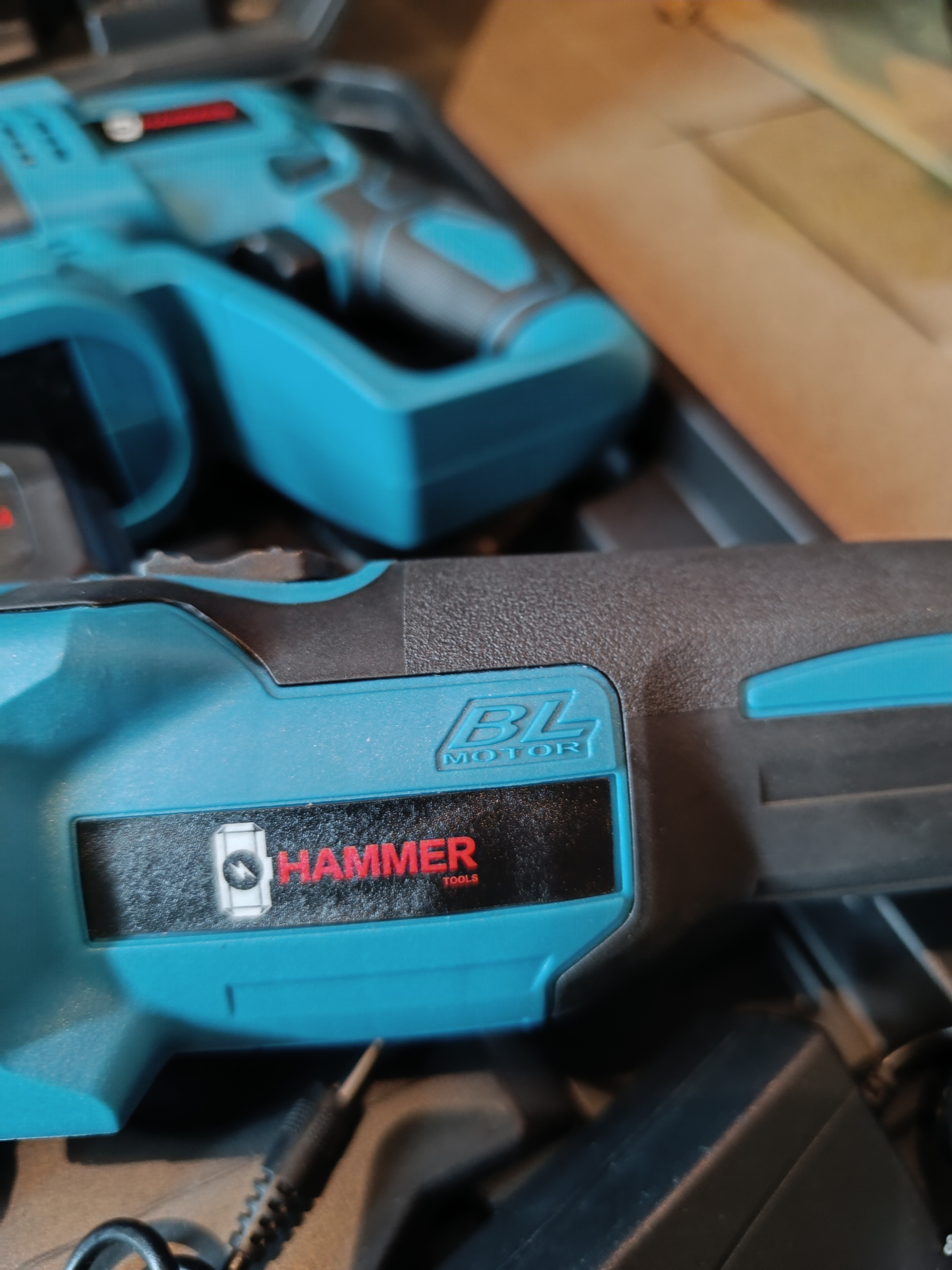 Akumuliatoriniu įrankių komplektas 4in1 HAMMER HM-131