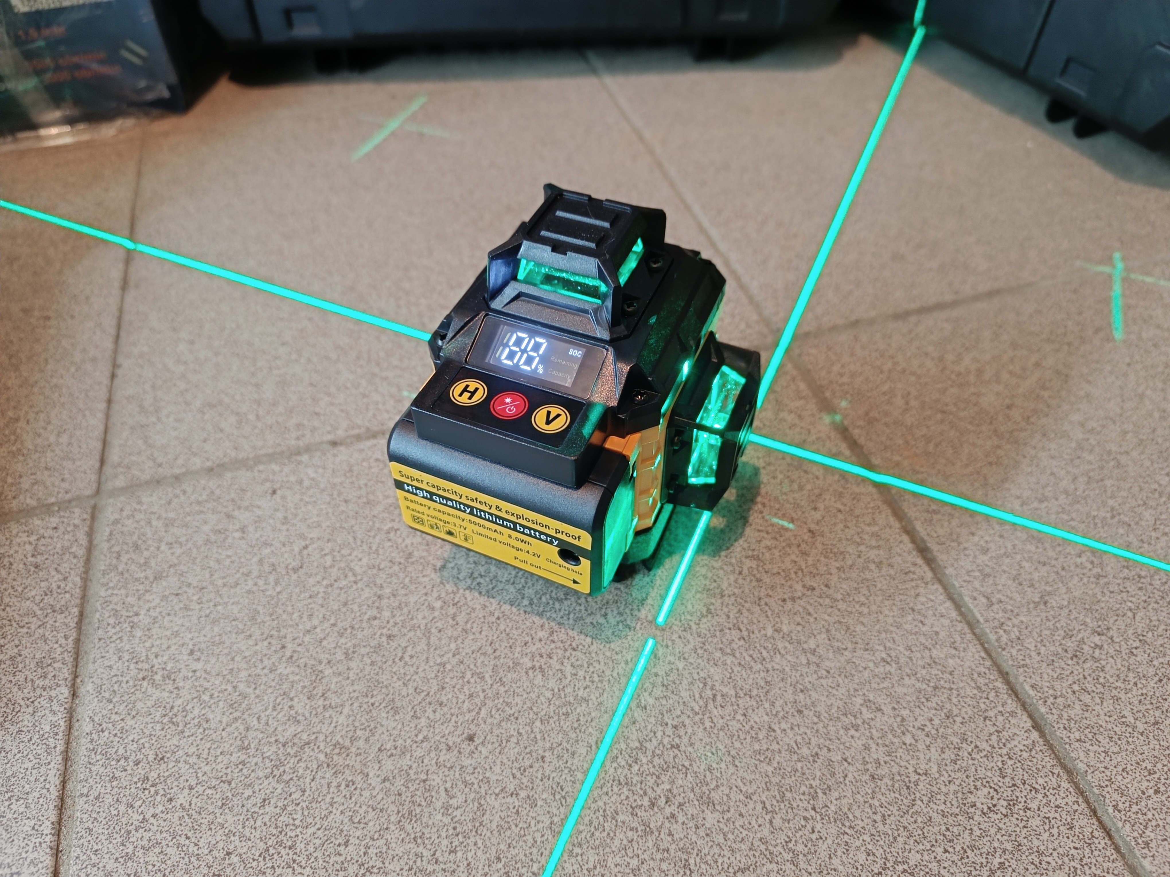 Lazerinis nivelyras 4D 16 linijų su trikoju ZINCLINE