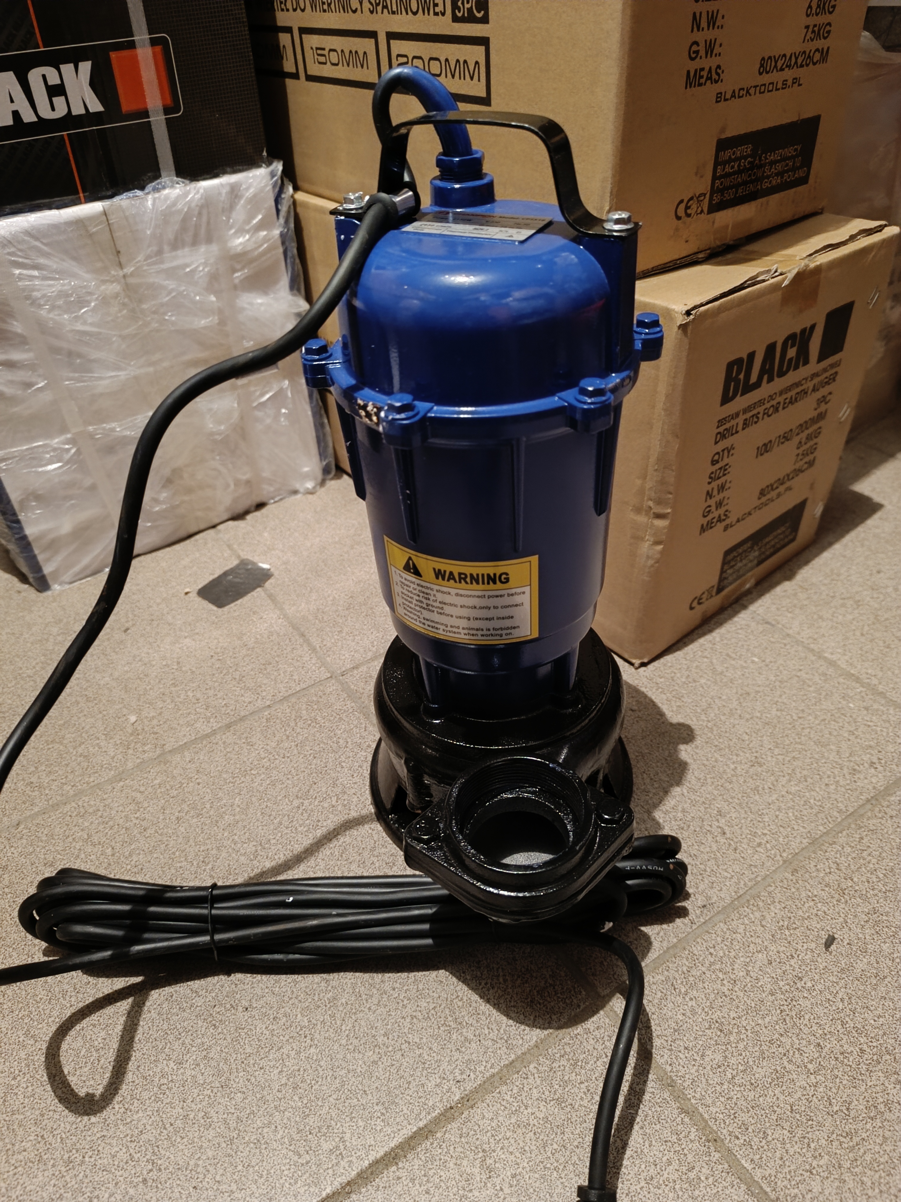 Panardinamas nuotekų siurblys su smulkintuvu 4150W CHAMPION CP-5516