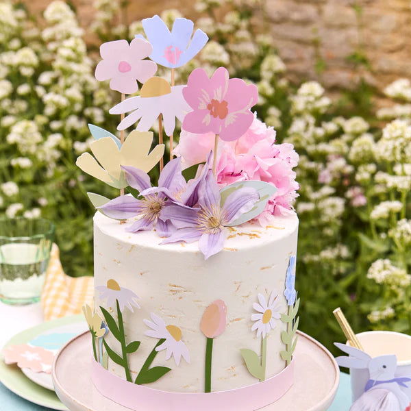 Envoltura y Toppers Florales para Pastel