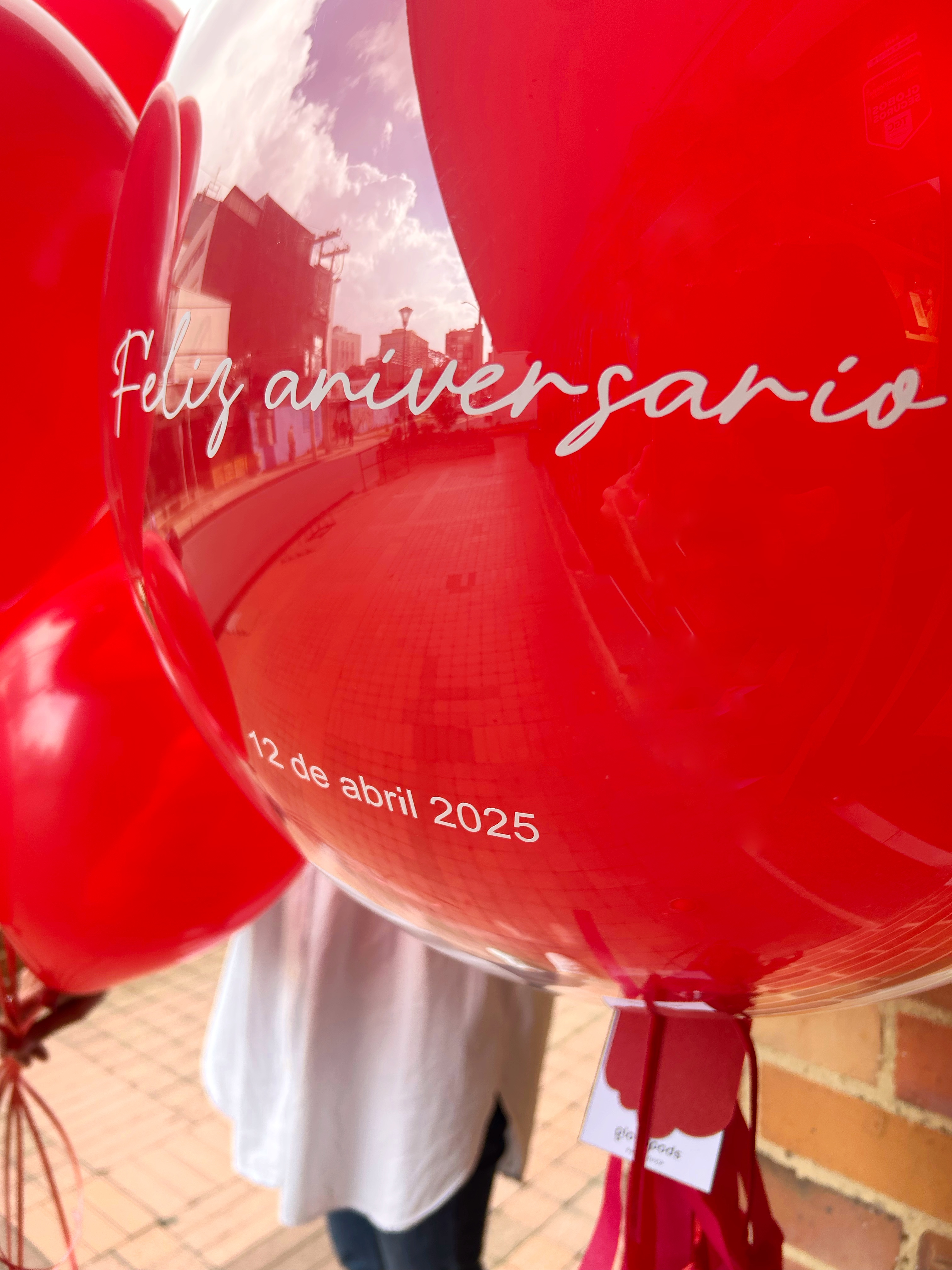 bouquet globo burbuja  'Feliz aniversario'