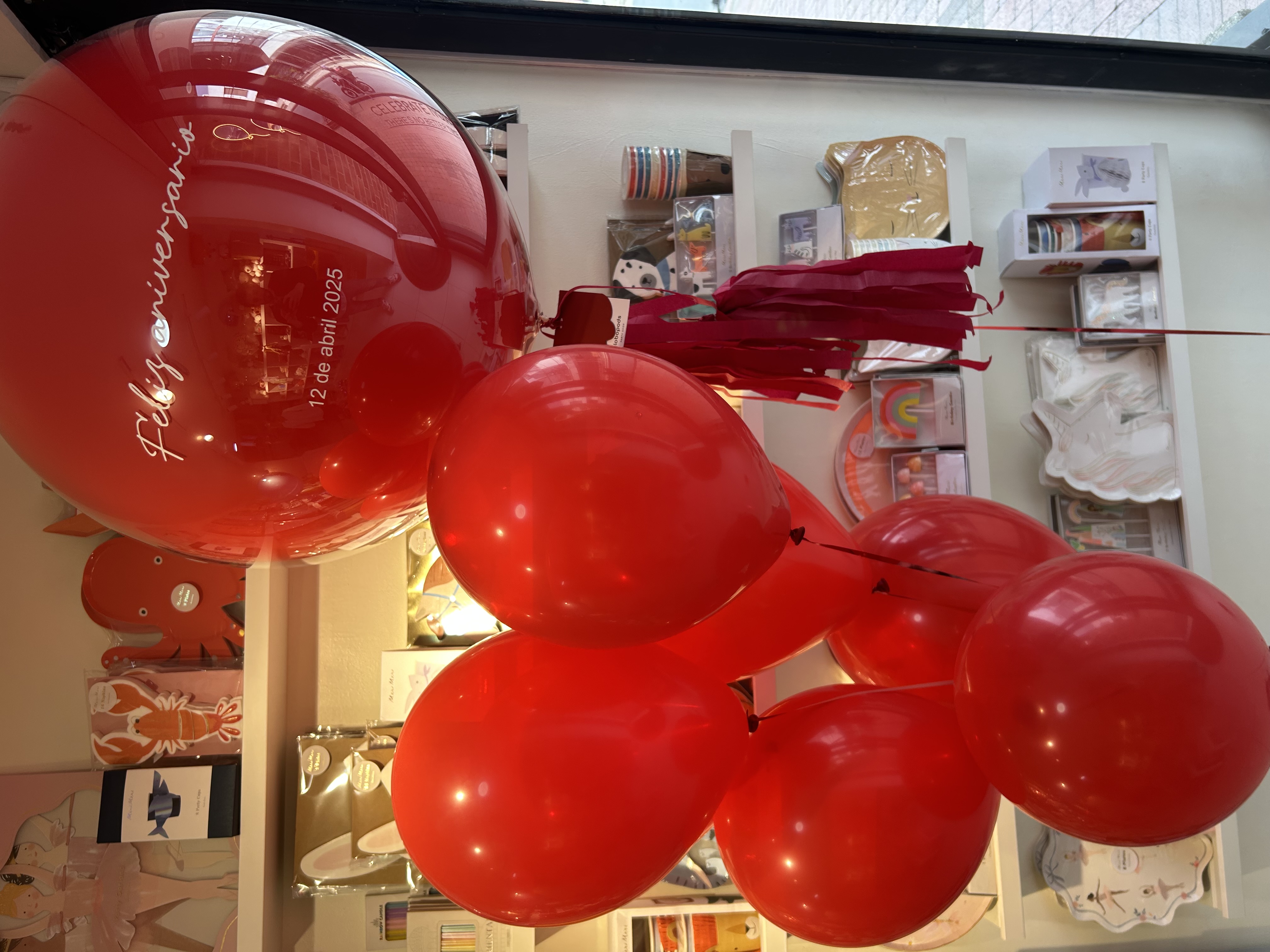 bouquet globo burbuja  'Feliz aniversario'