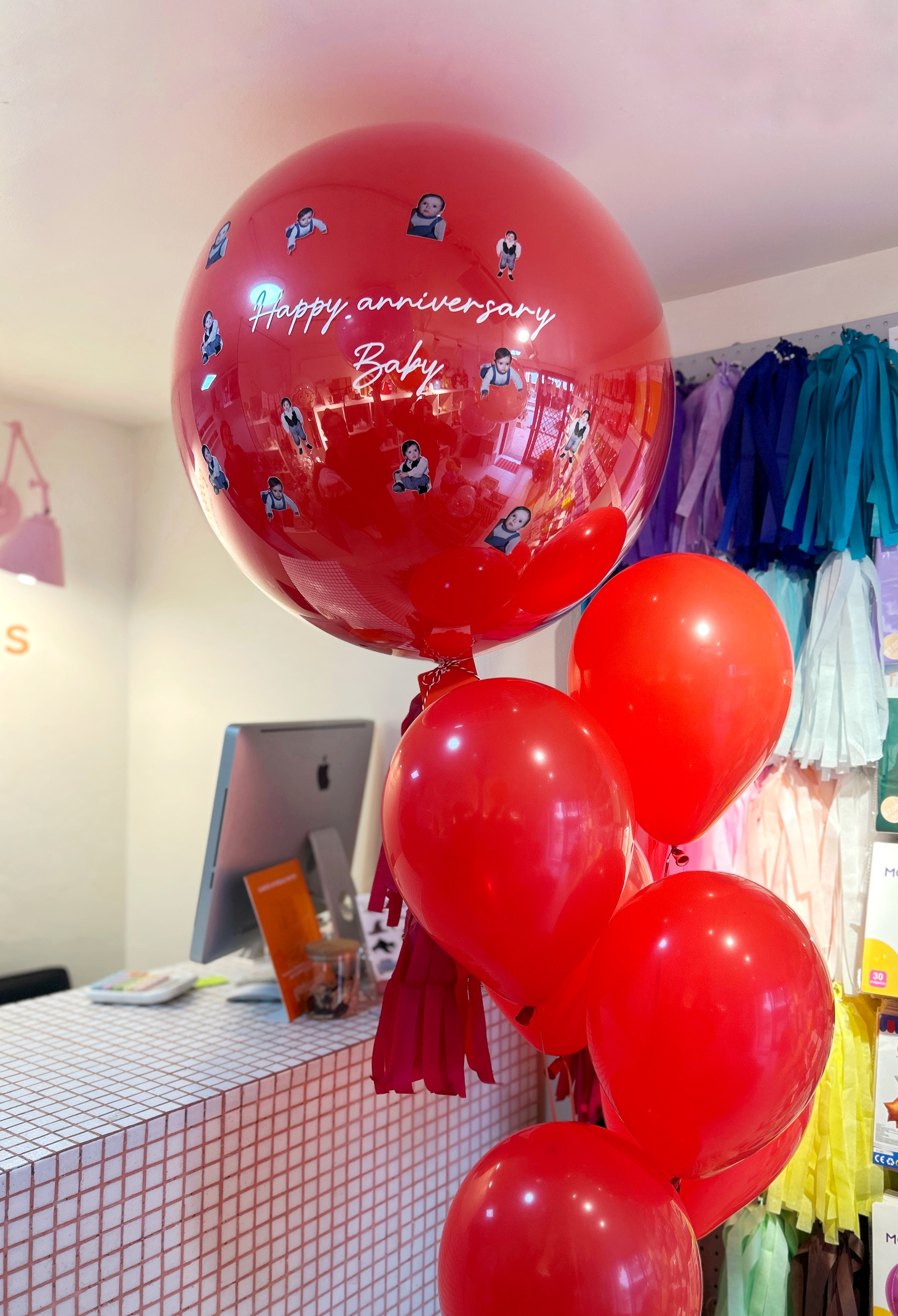 bouquet globo burbuja  'Feliz aniversario'