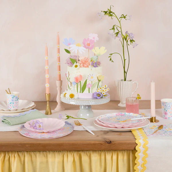 Envoltura y Toppers Florales para Pastel