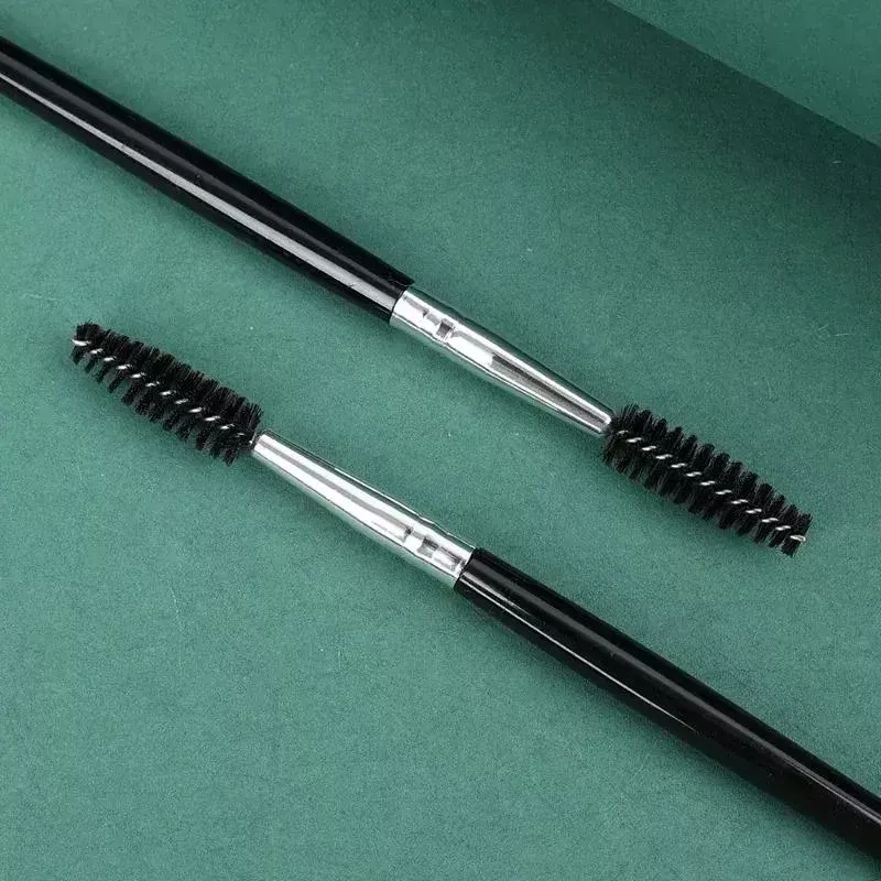 Double-Ended Makeup Brush