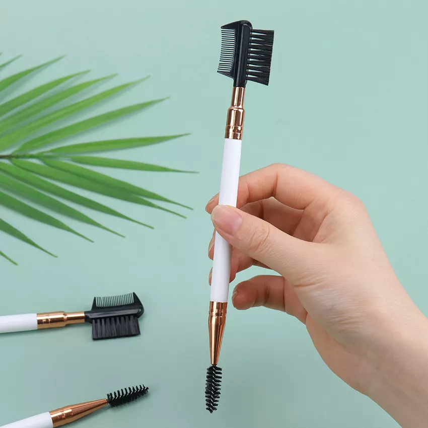 Dual-Ended Eyebrow Brush