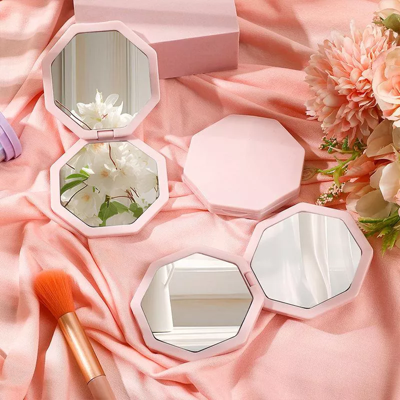 Hexagonal Compact Mirrors