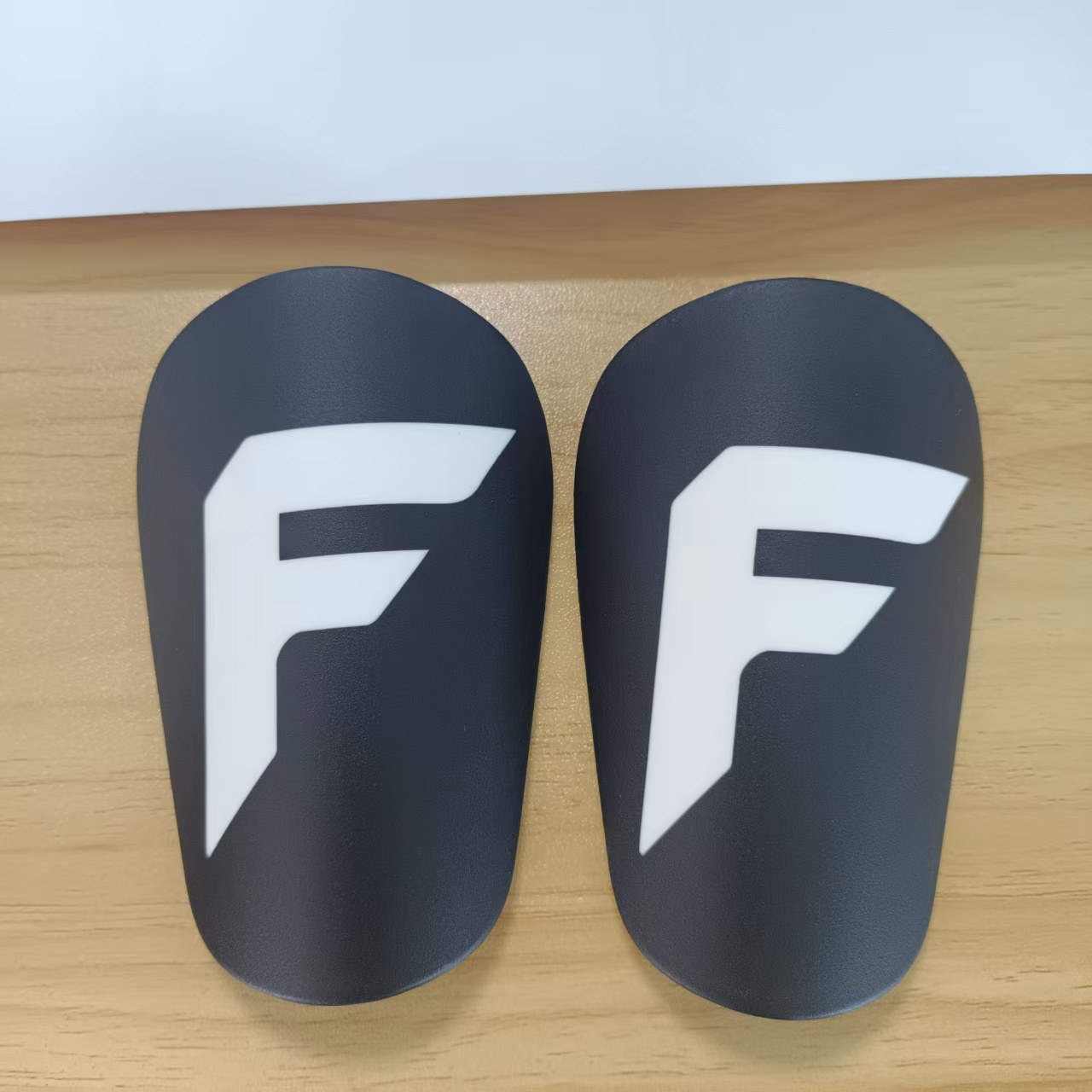 FootyTech shinguards - 3 pairs