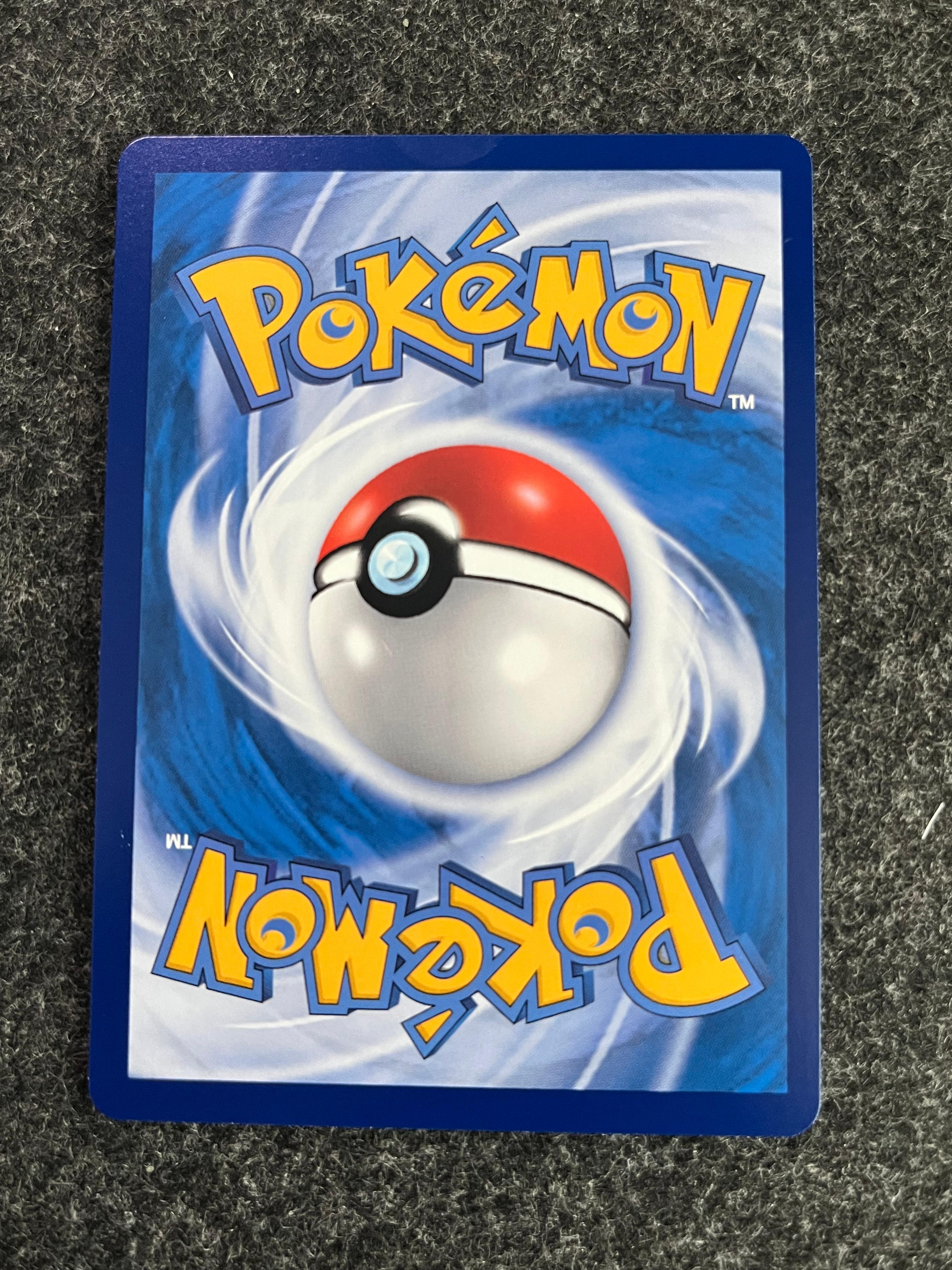 Carta De Pikachu & Zekrom Gx 54/150 csm2aC CHI