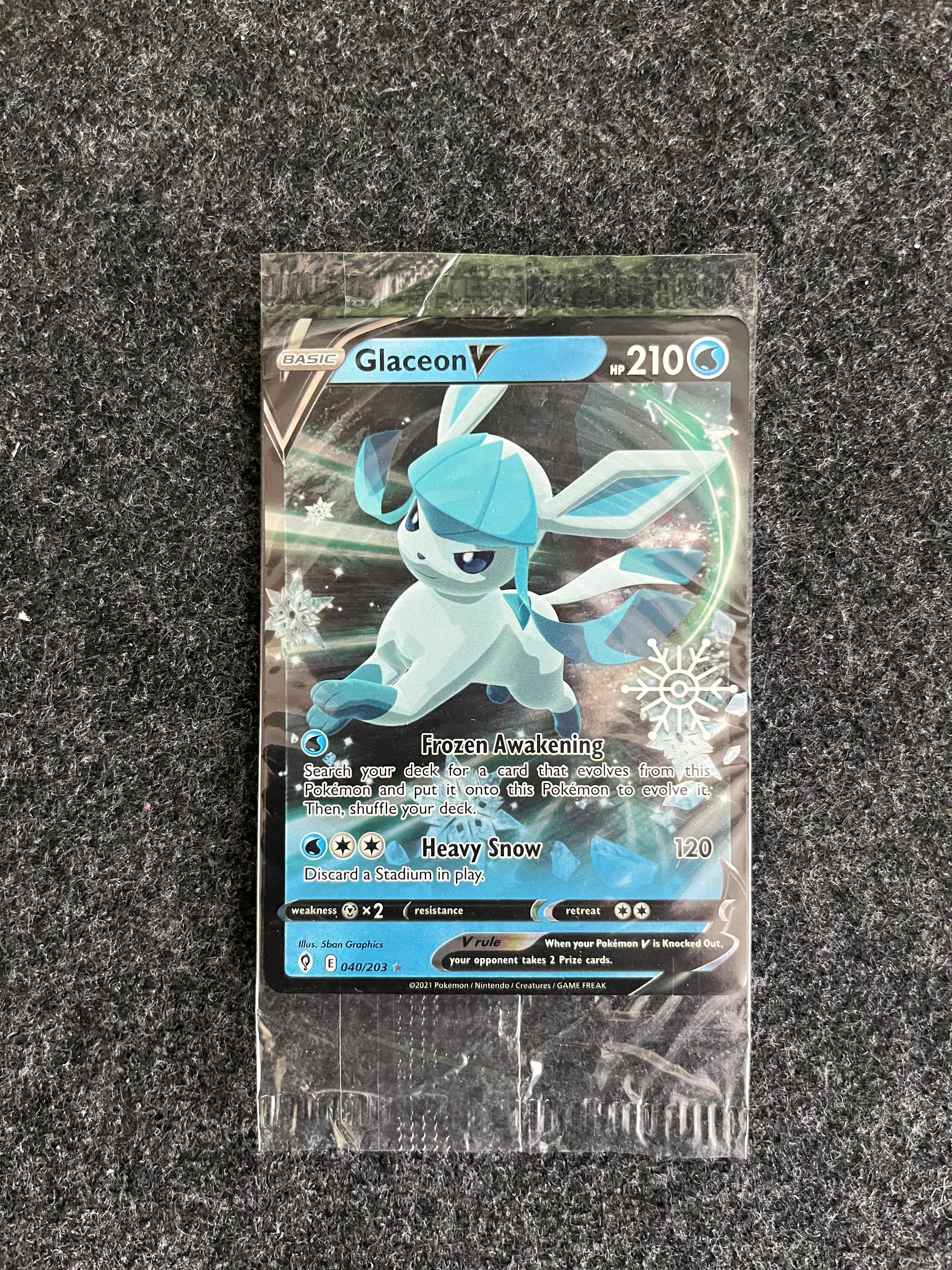 Carta De Glaceon V 40/203 Holiday Calendar ING