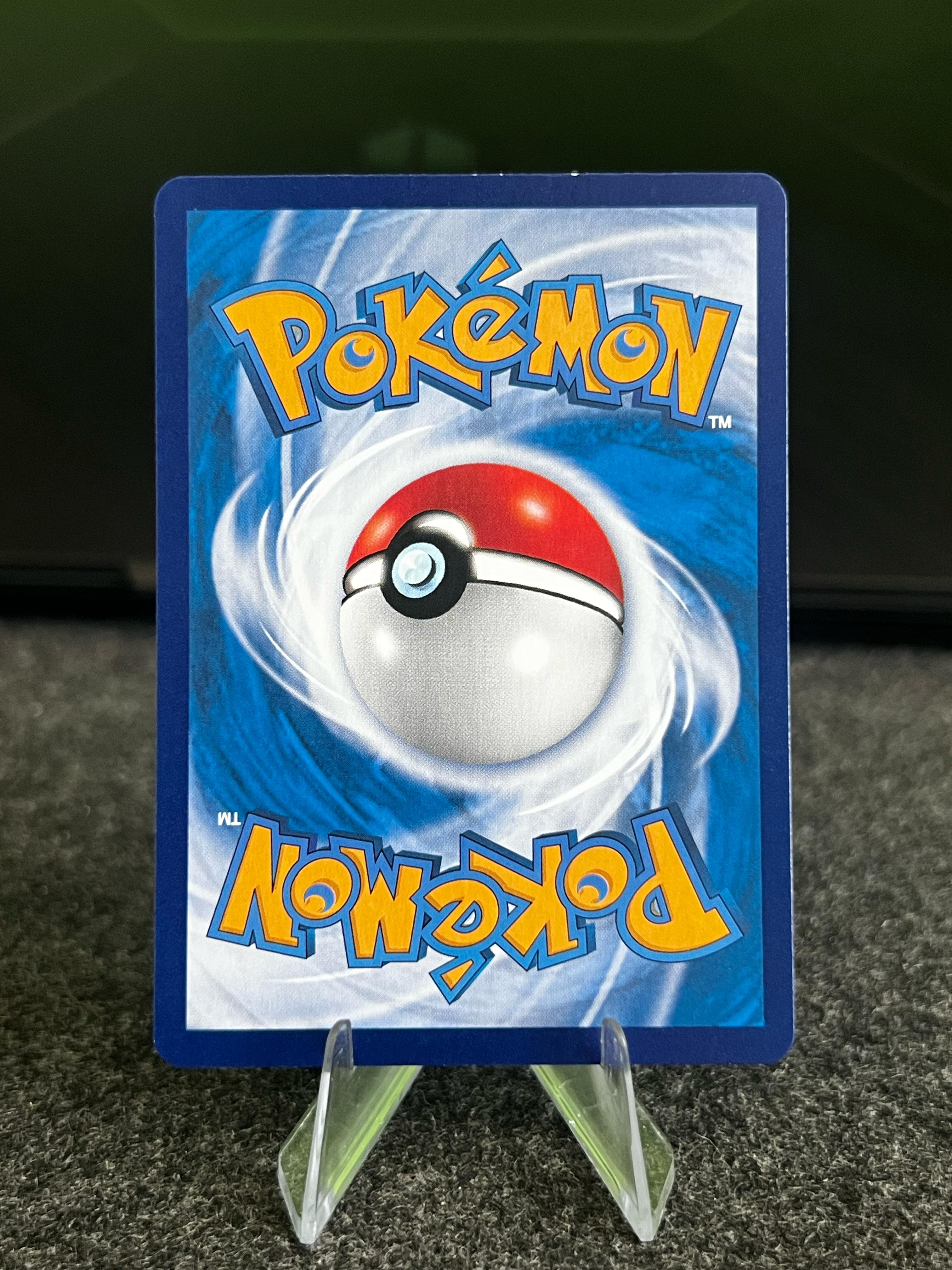 Carta De Reshiram V 139/131 cs6aC CHI